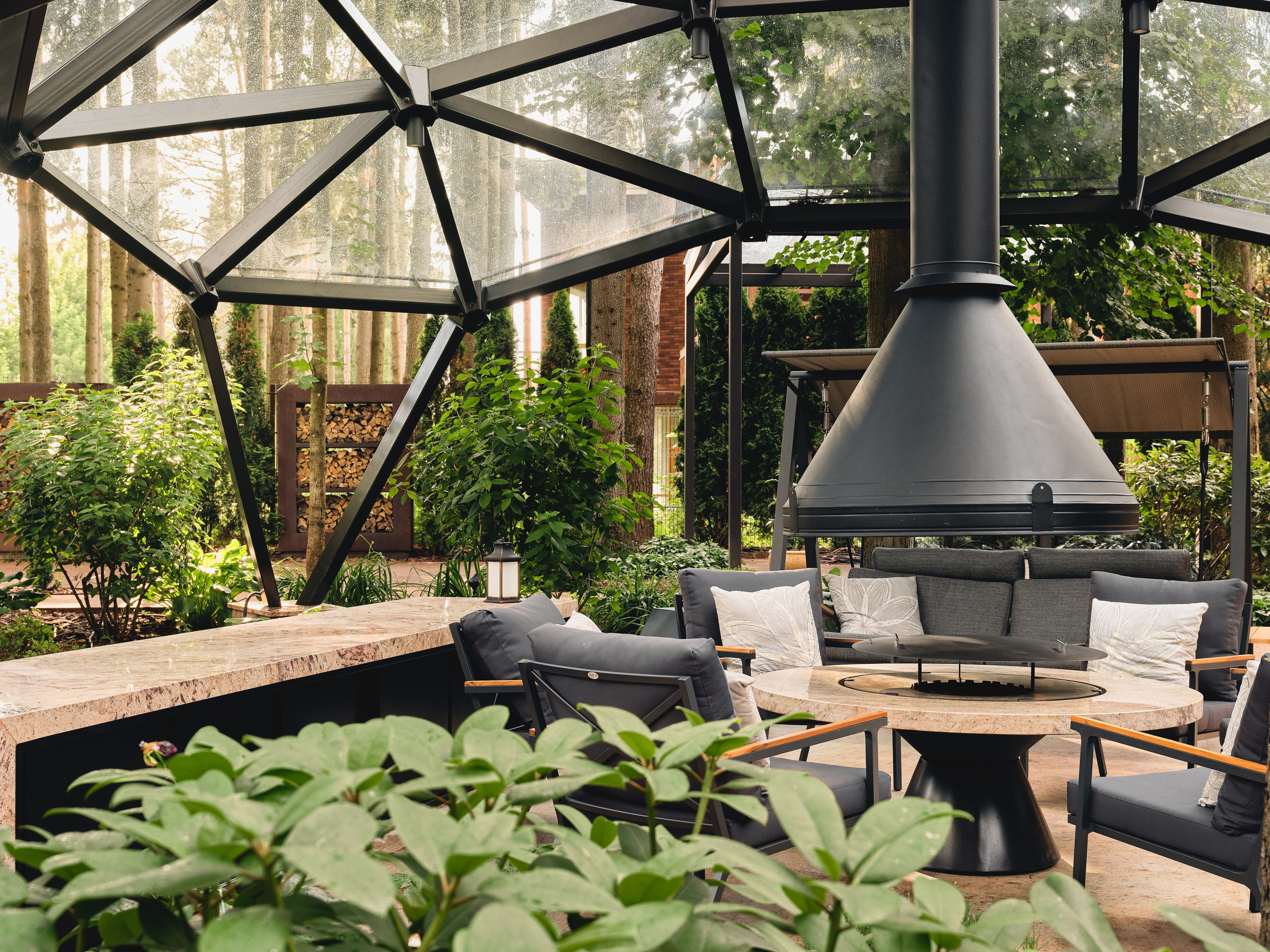 Загородный дом с бассейном. Фотограф Наталья Вершинина