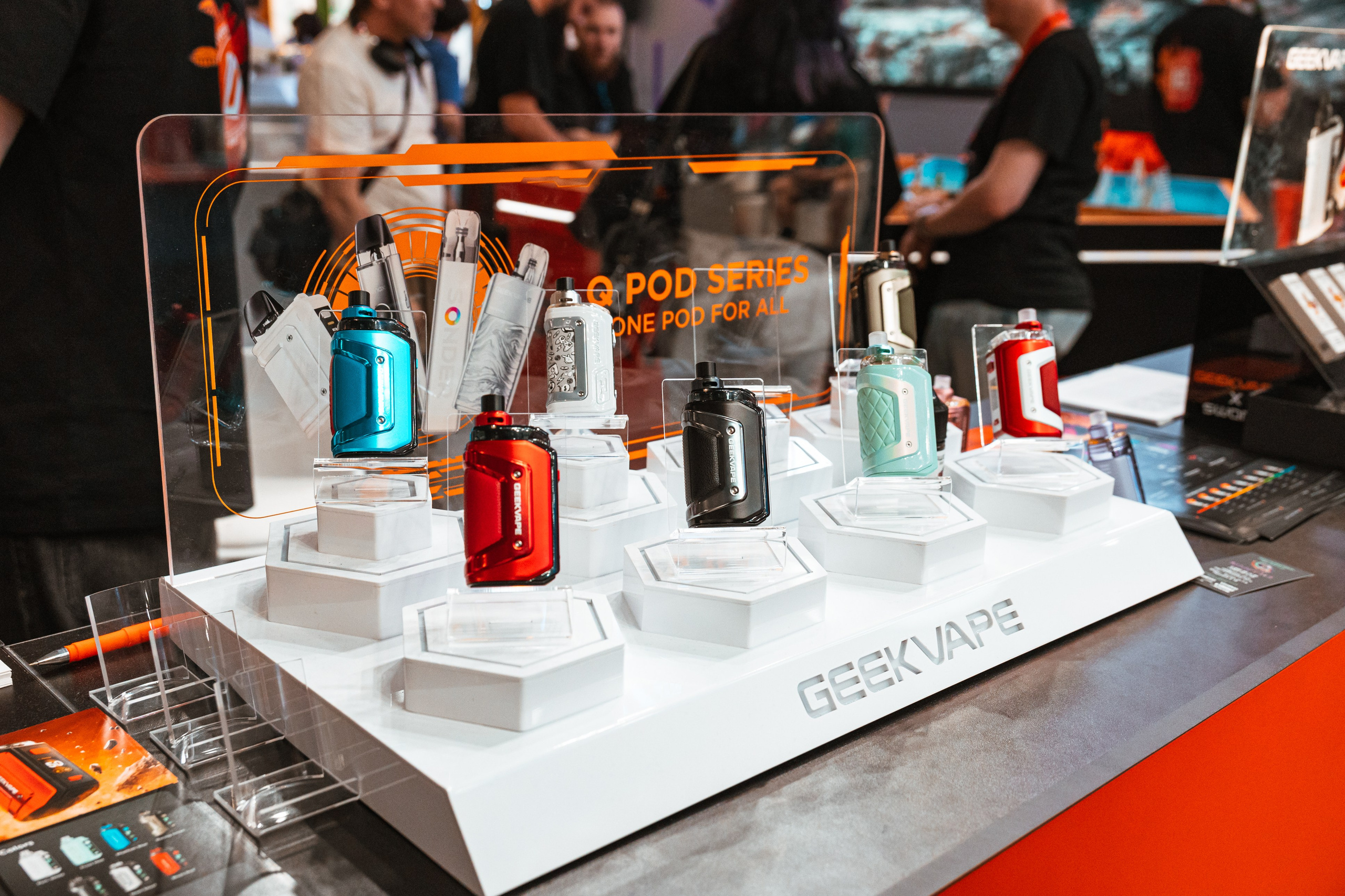 VAPE CLUB SHOW 2025 Крокус Экспо. Фотограф в Москве Дмитрий Емельянов