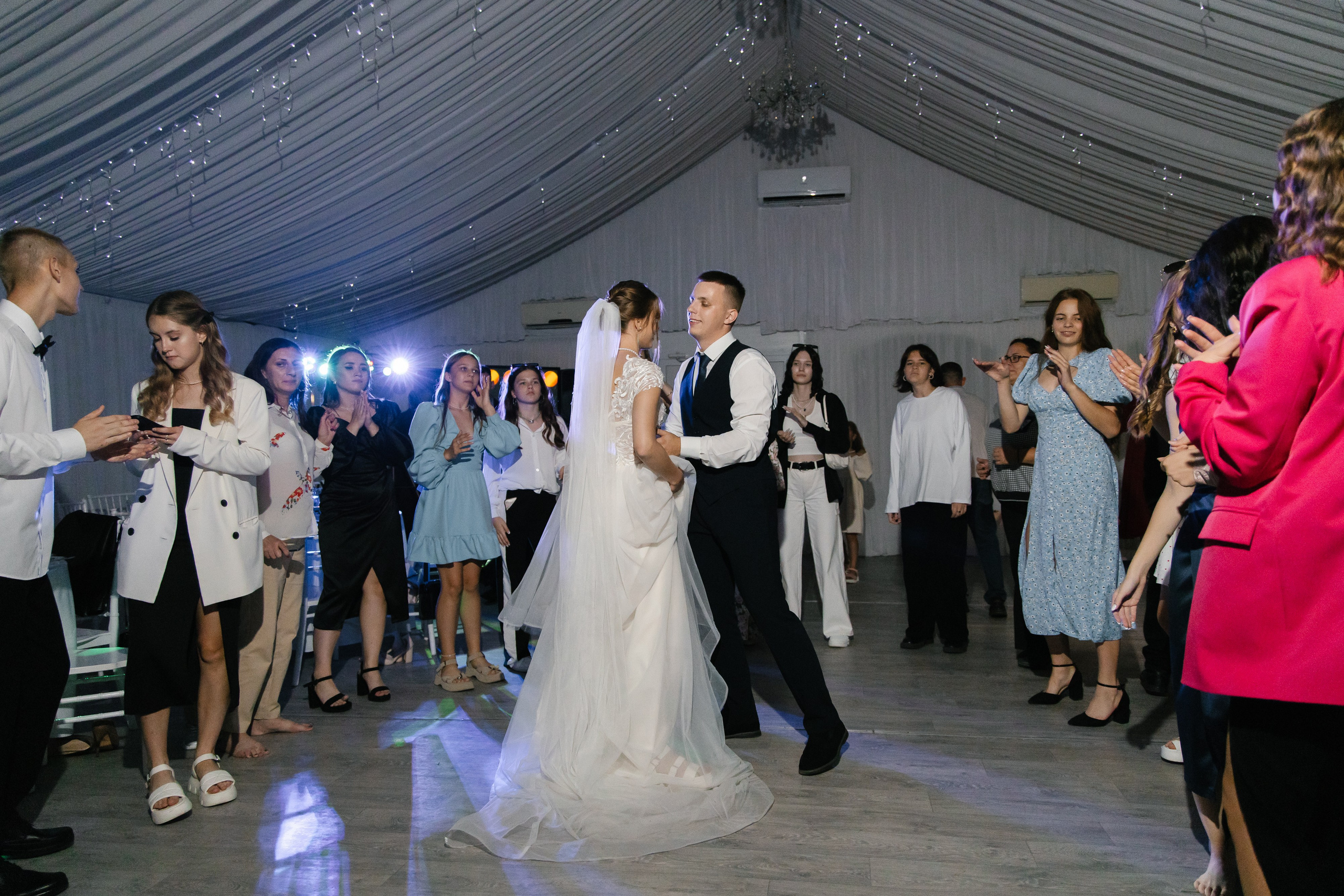 Ксения и Антон (полный день). Фотограф в Барнауле Юлия Садвокасова