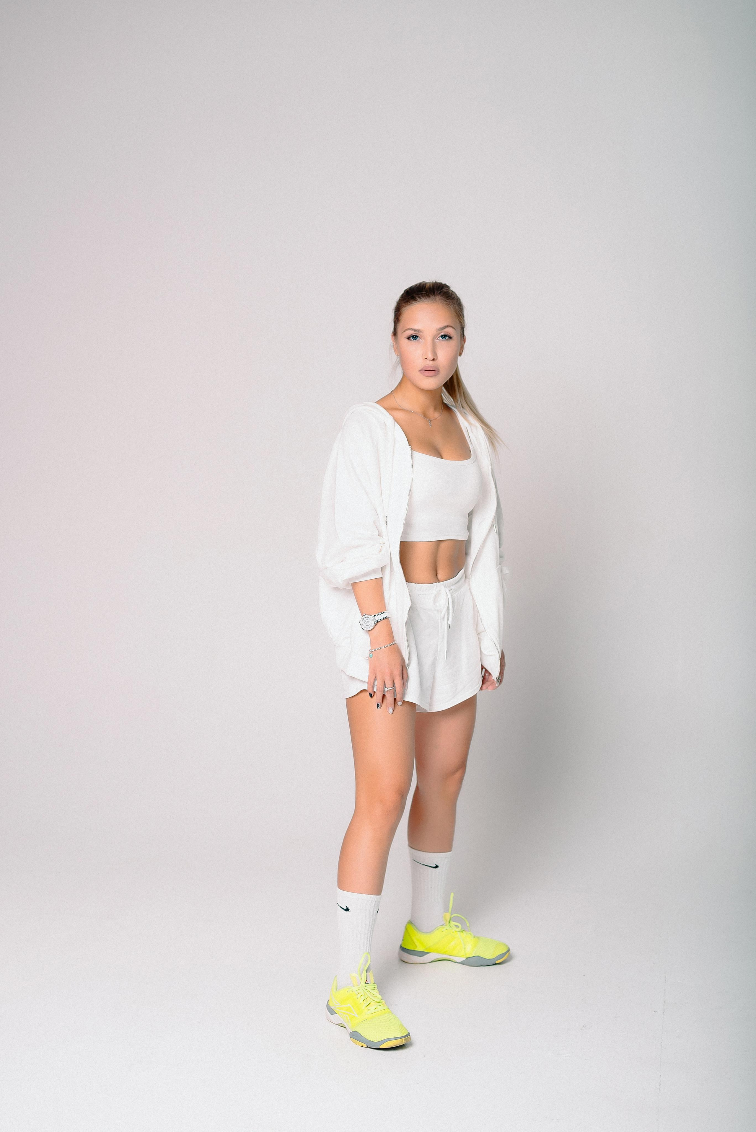 Циклорама и минимализм. Свадебный и семейный фотограф Ангелина Нусина