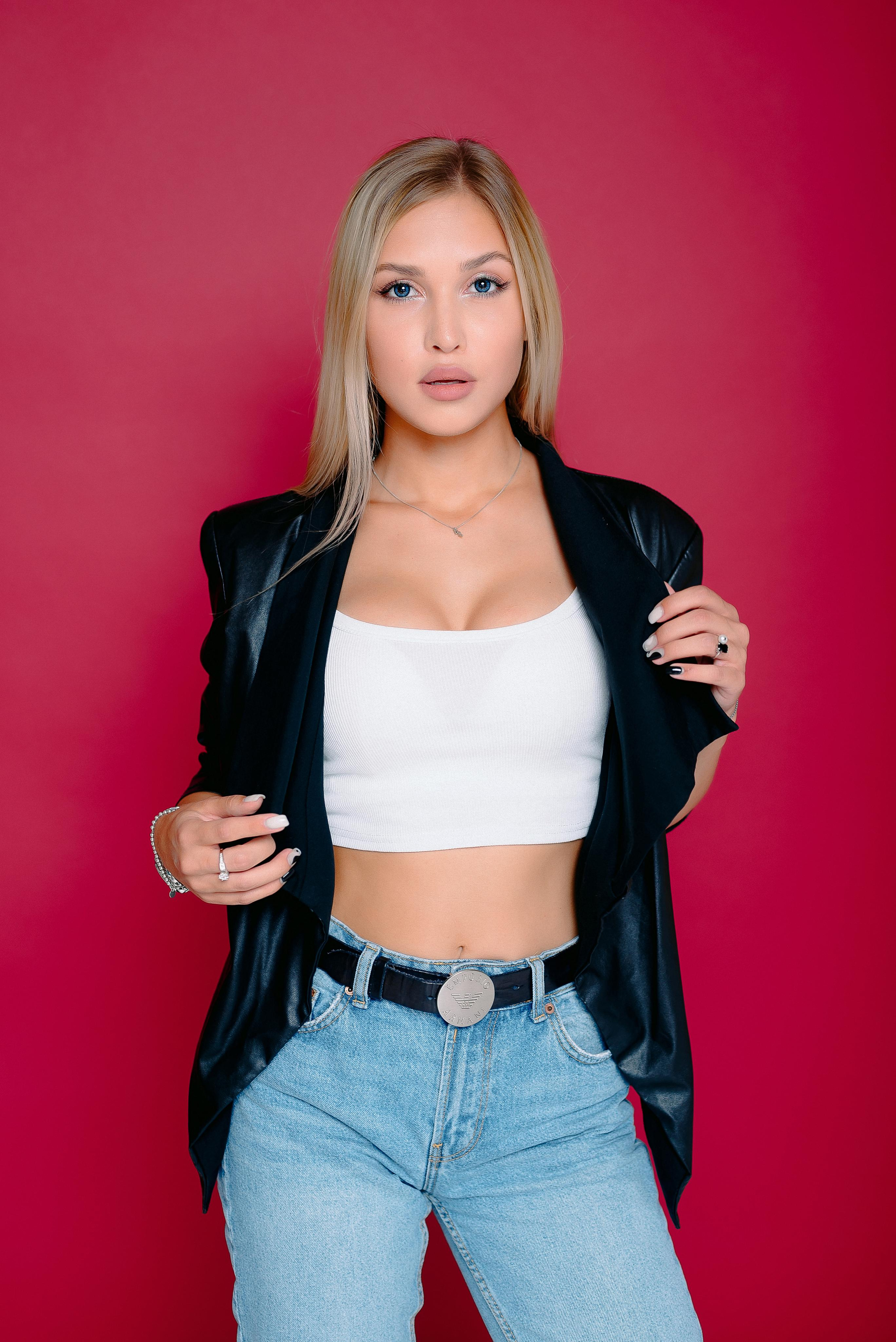 Циклорама и минимализм. Свадебный и семейный фотограф Ангелина Нусина