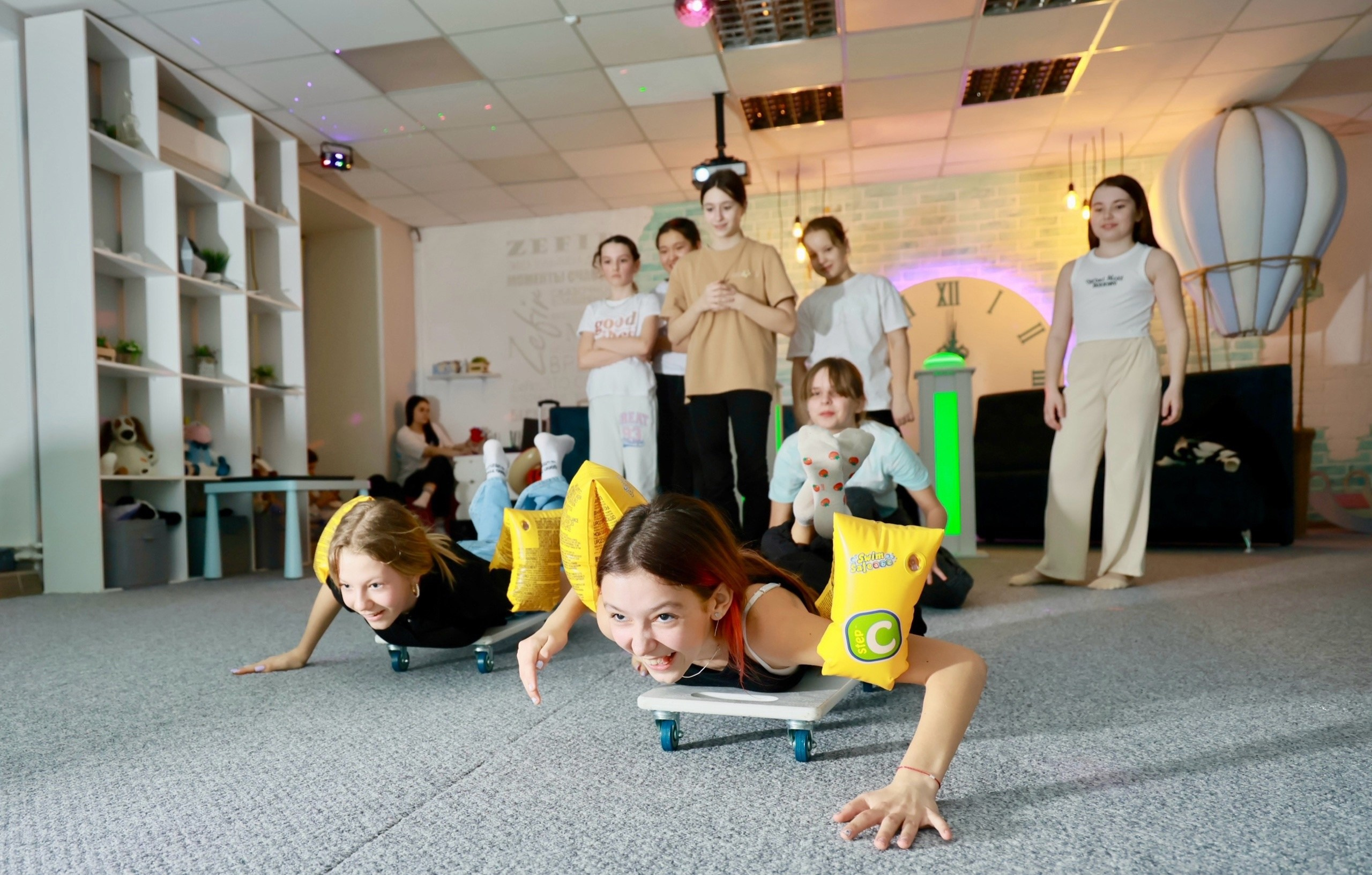 Детский репортаж. Команда специалистов в мире фотографии и видео. Детский фотограф, семейный фотограф