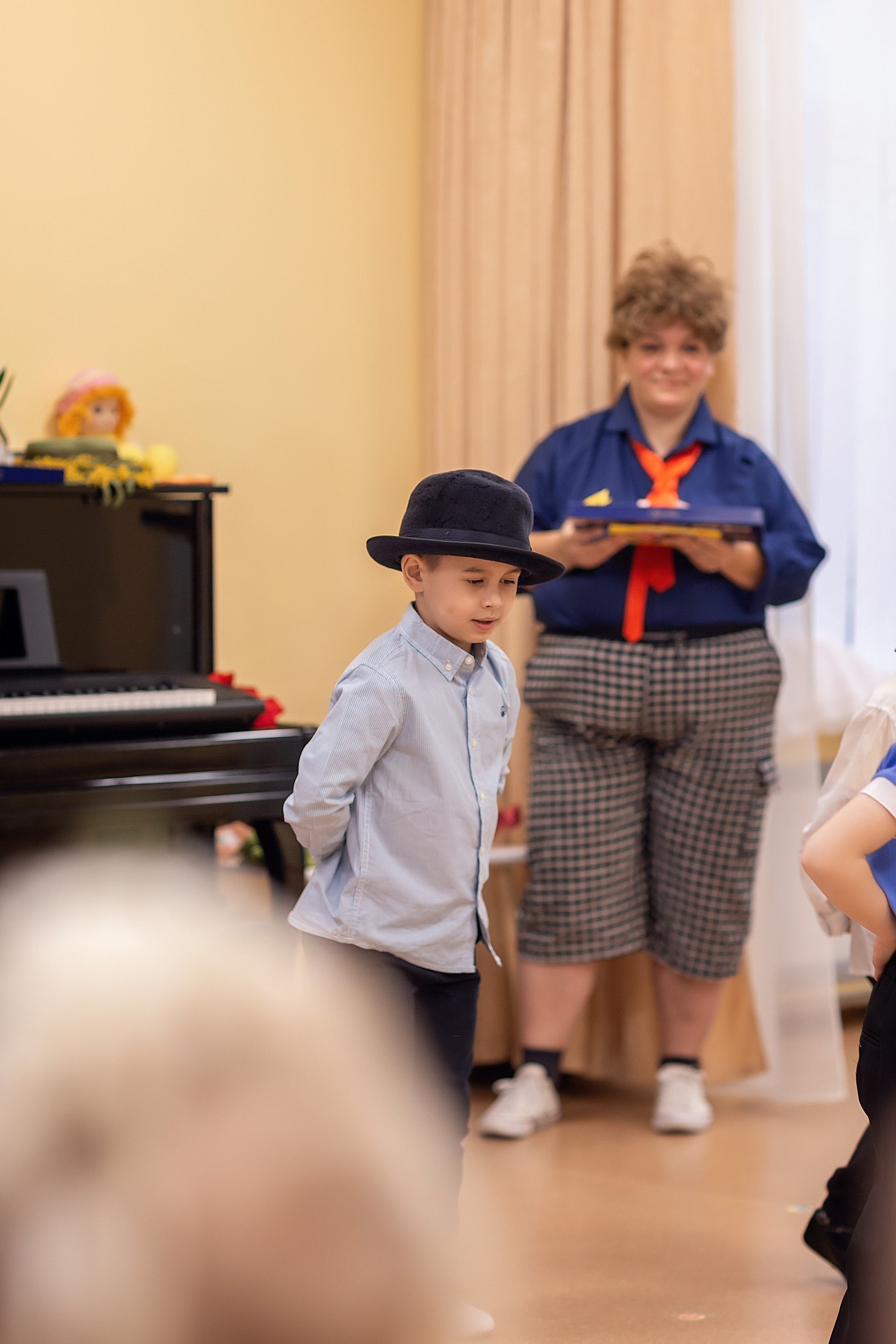 Весенний утренник_старшая группа_2025. Семейный фотограф в Санкт-Петербурге