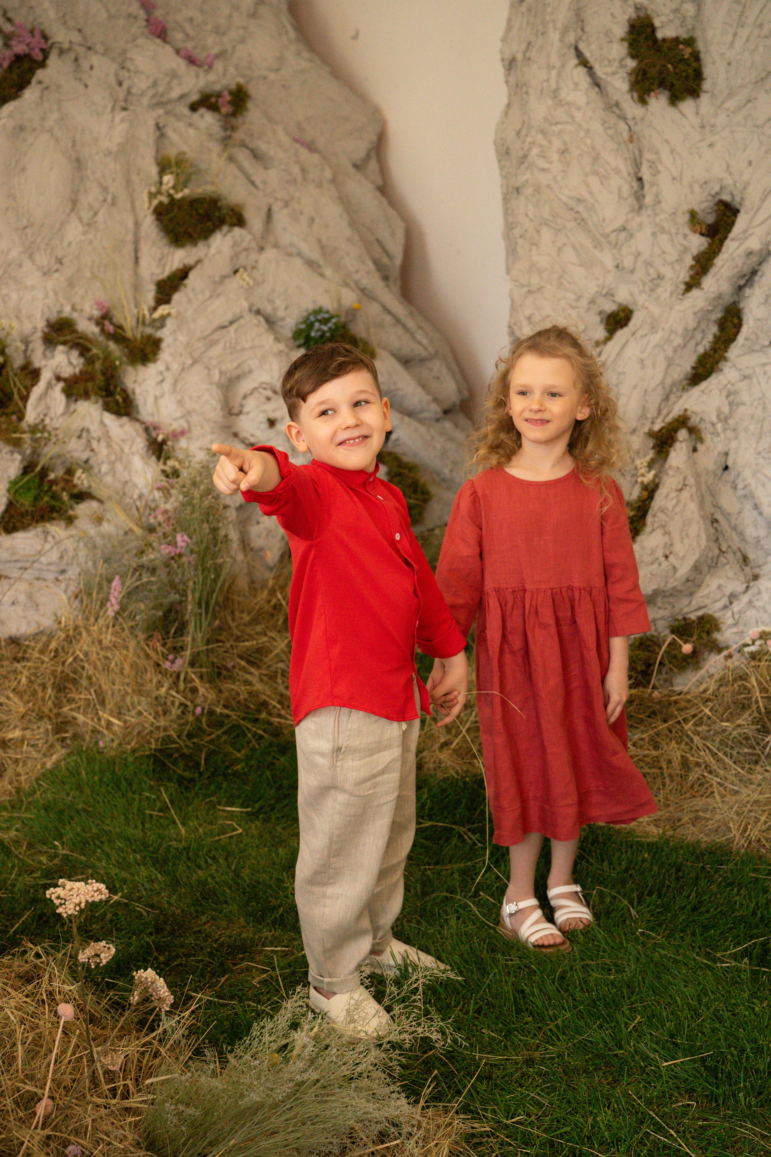 Маленькие садоводы. Ваш фотограф Tetiana Kolos, найду самый удачный ракурс и словлю момент