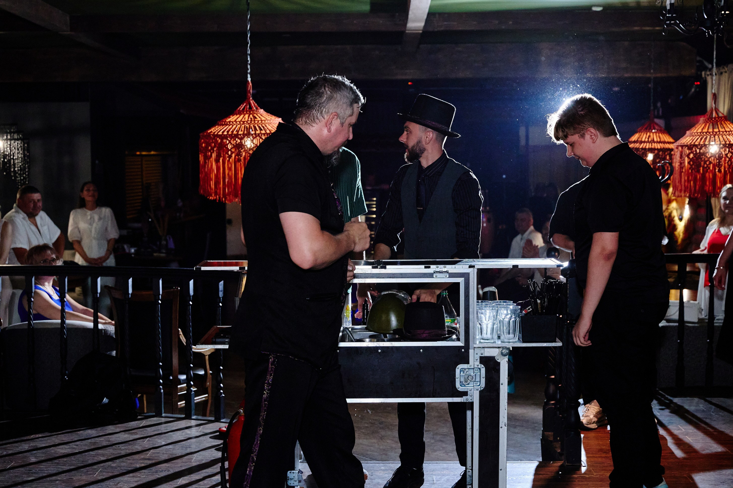 Выпускной 35 Сош. Фотограф Выпускные альбомы Таганрог Сергей Коробченко