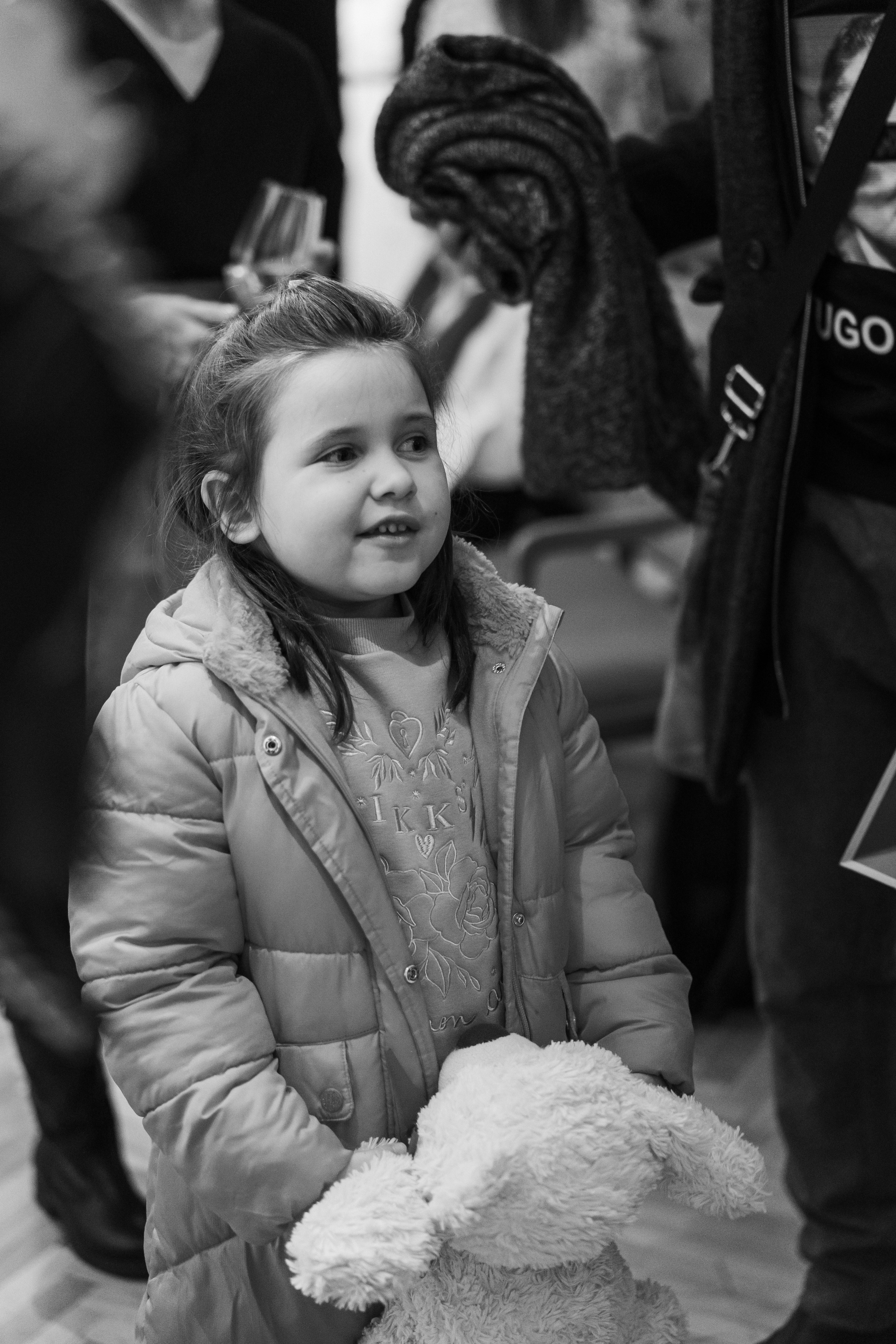 Съёмка открытия вытсавки художника Ильи Даньшина. Лиза Фирстова — самый добрый фотограф