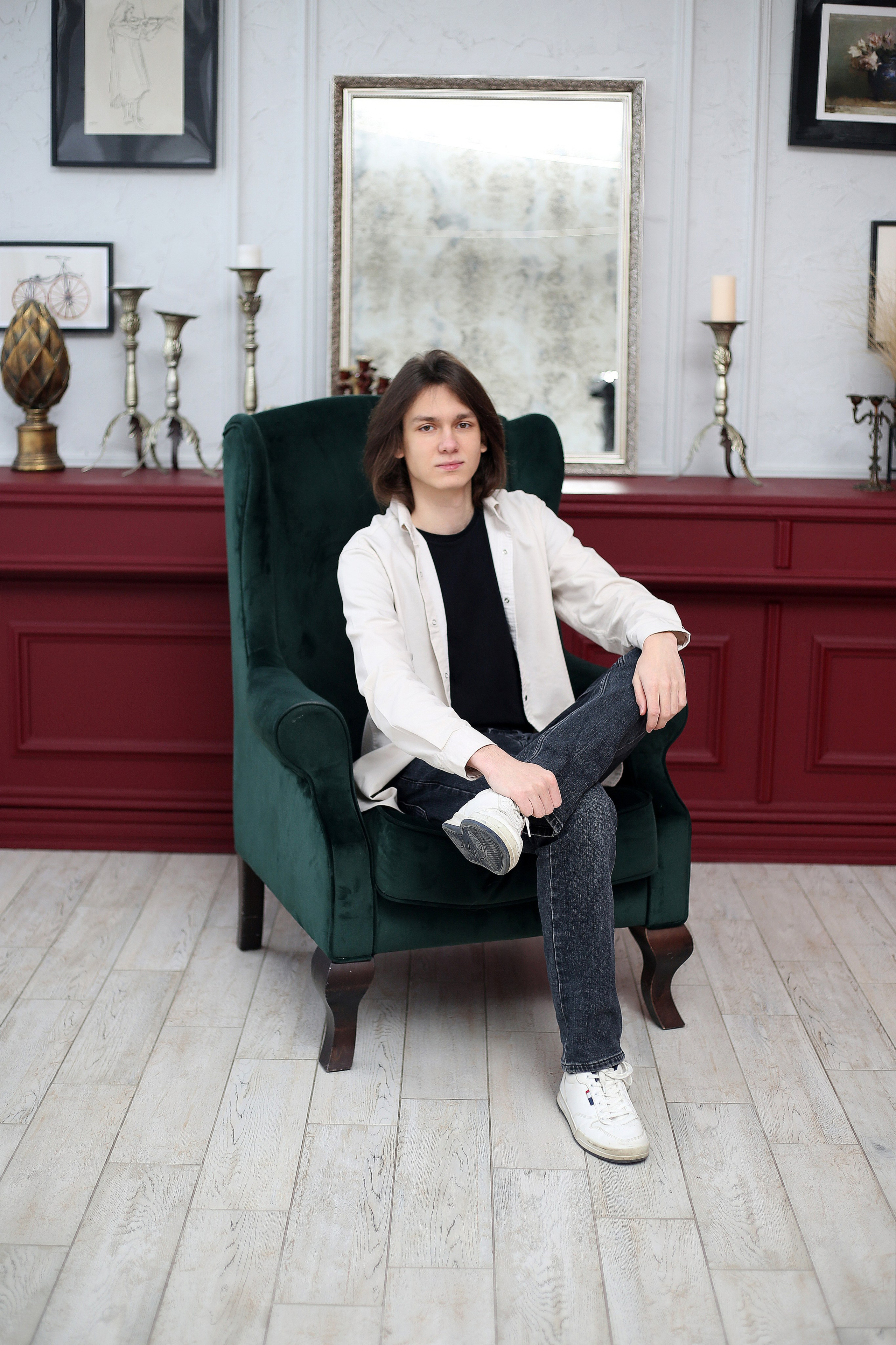 Фотостудия JBSTUDIO (зал светлый). Выпускные альбомы Воронеж от Веры Соколовой