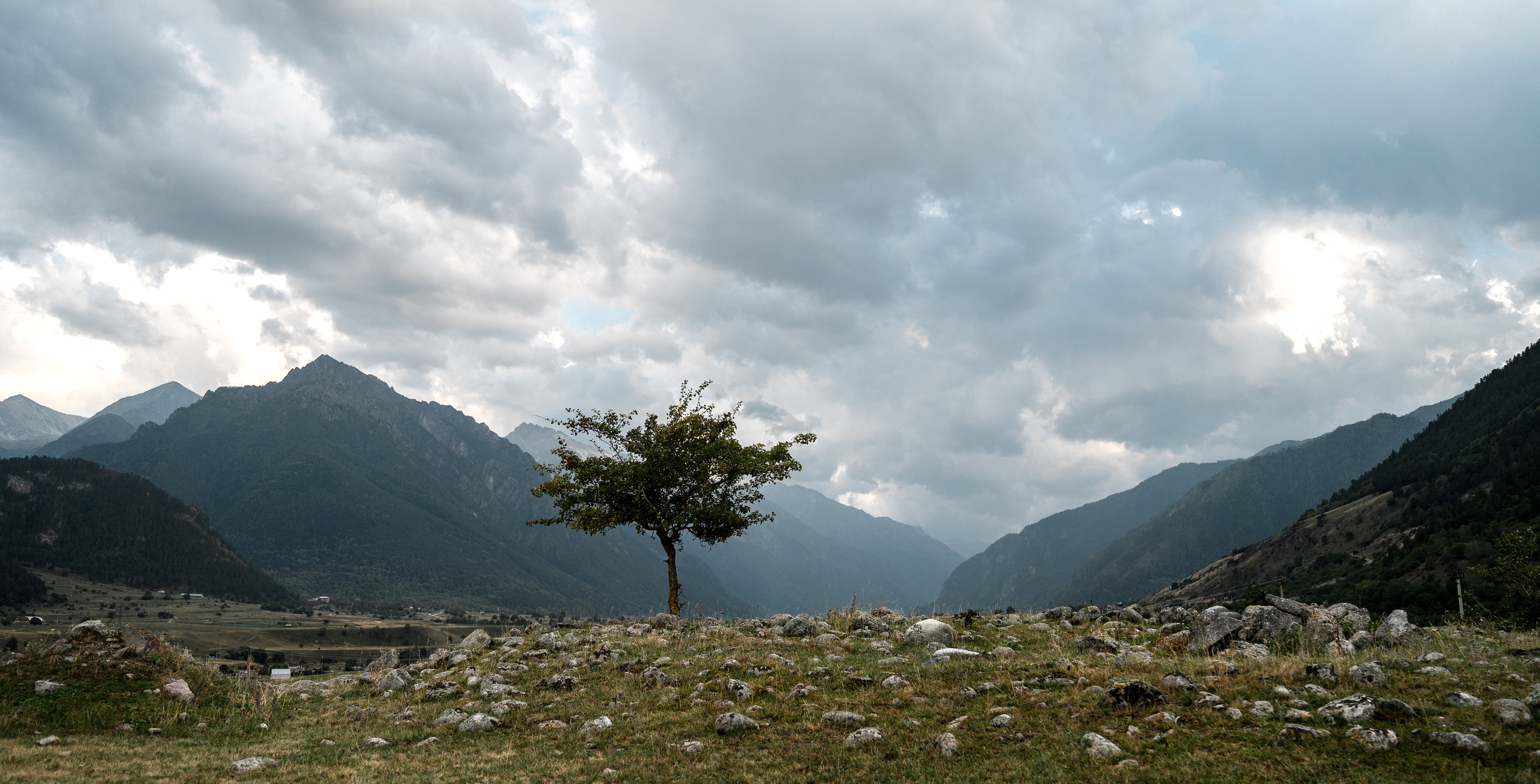 Горная свадьба Рината и Регины (09.09.24). Свадебный и travel фотограф в Волгограде, Сочи, Домбае, Европе