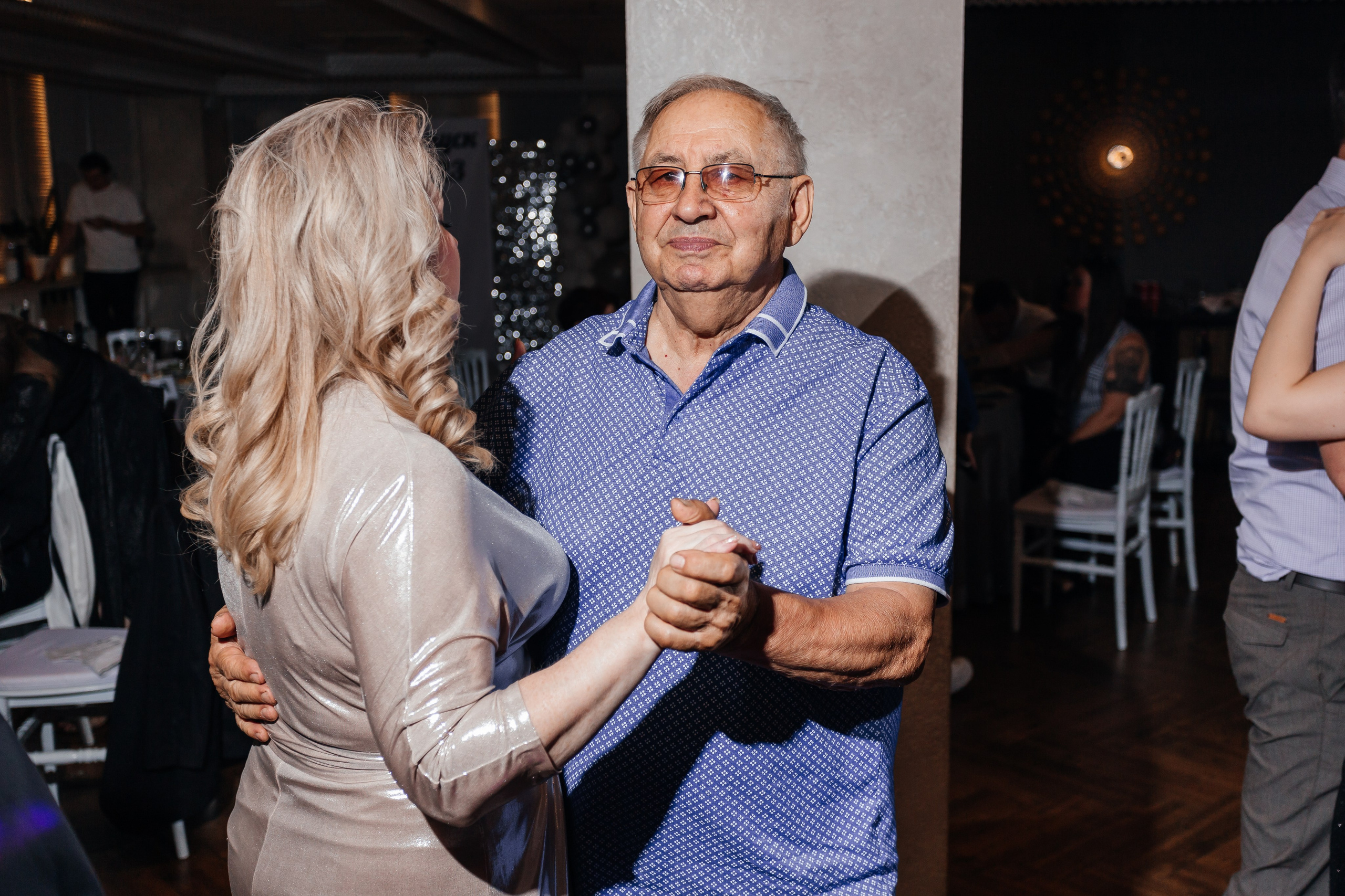 Выпускной 11 «А». Школа № 42. Свадебный фотограф в Краснодаре Николай Крауз