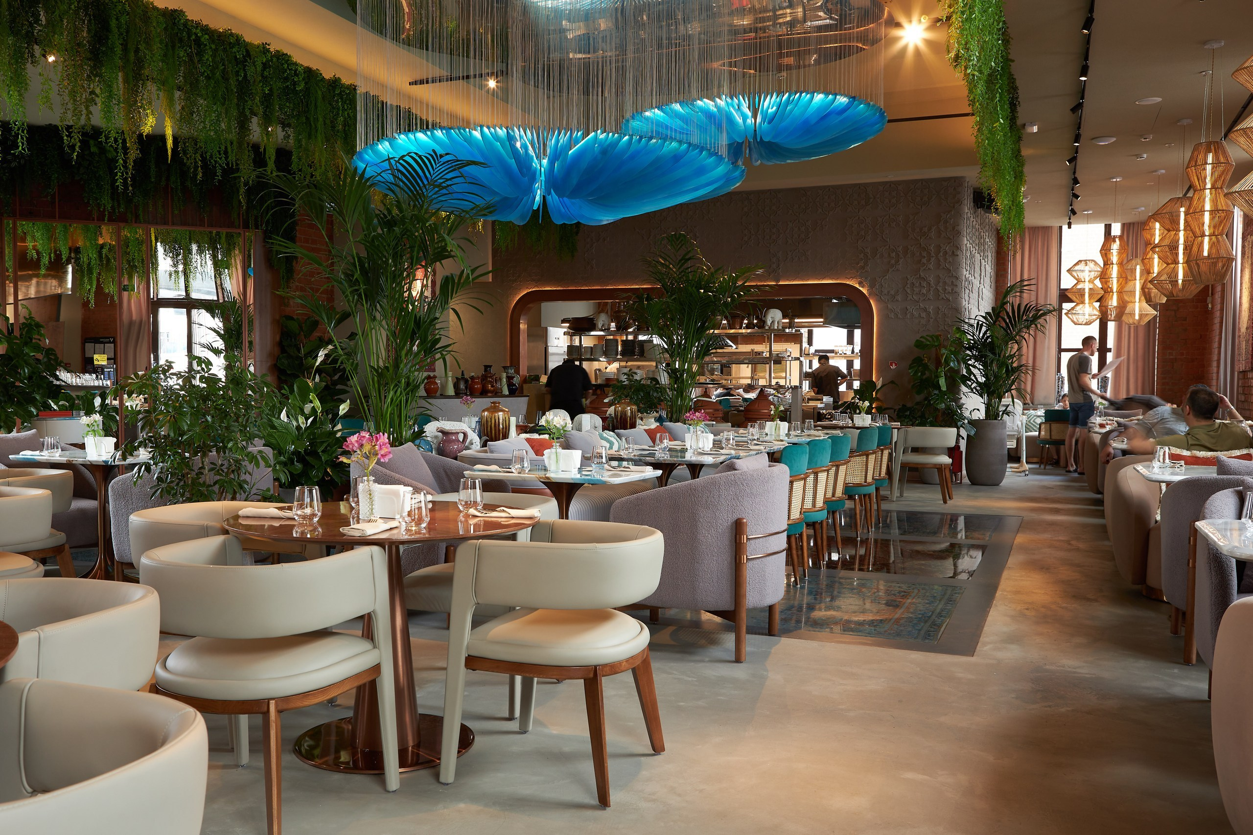 Цены на услуги видеографа в Москве — стоимость съёмки и монтажа. Фото и видео производство для клиентов под различные задачи