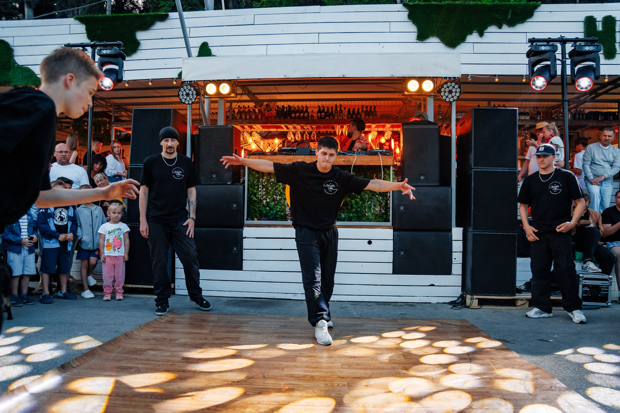 Открытие сезона в HUNGRY BIRD_Симеиз_Крым_14.06.2025. Аминов Руслан | Фотограф