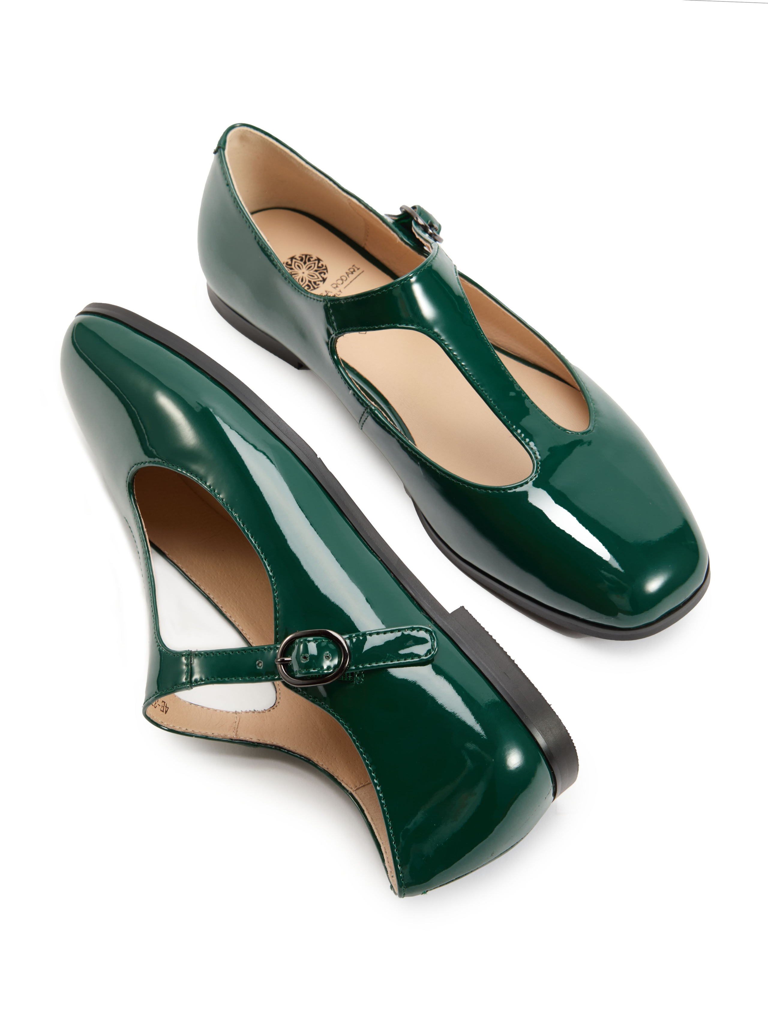 Каталожная фотография обуви. Фотограф в Москве Егор Гончаров