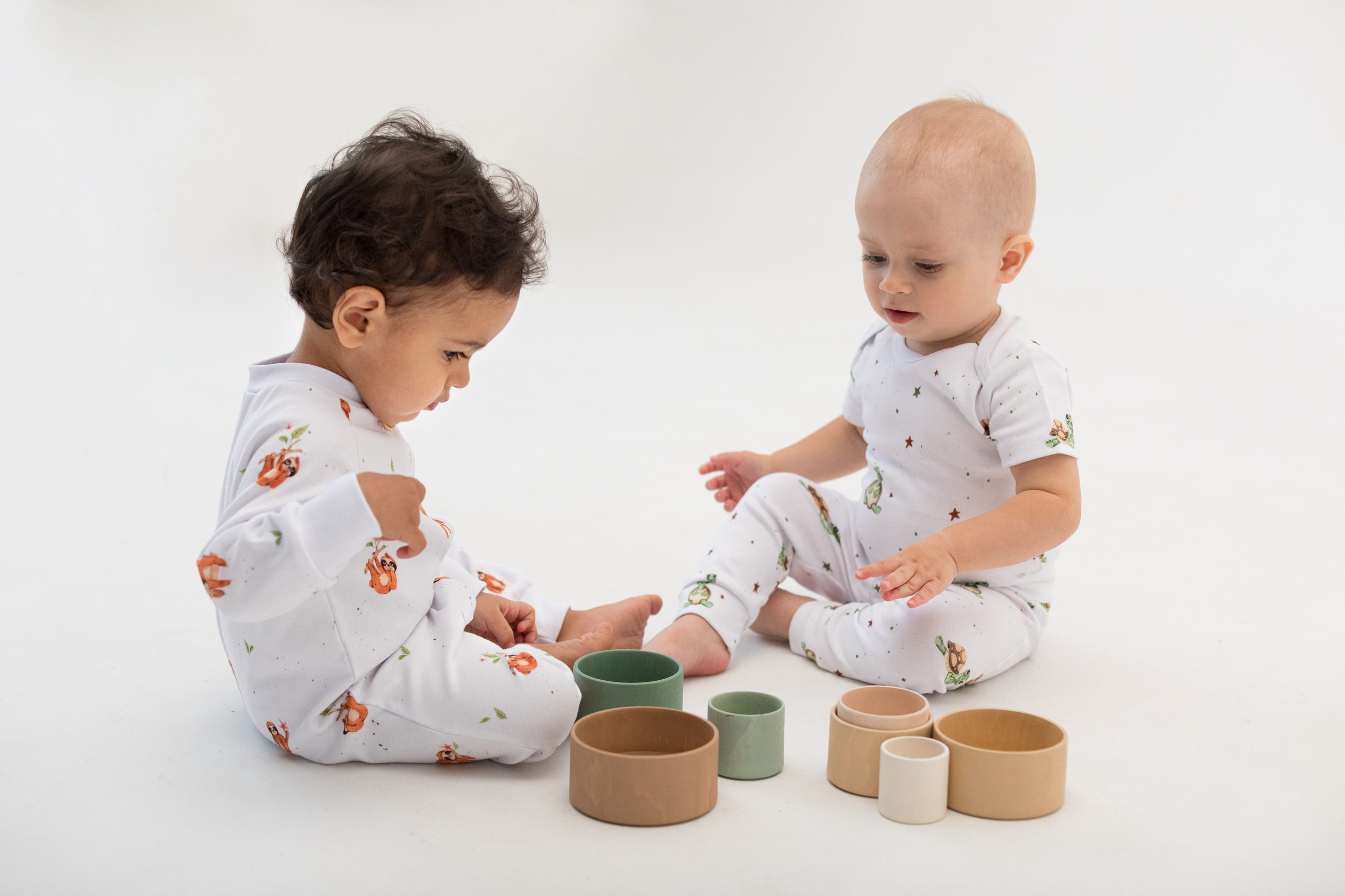 Фотосессия одежды для новорожденных детей. Детский и контент фотограф Надя Волкова Санкт-Петербург