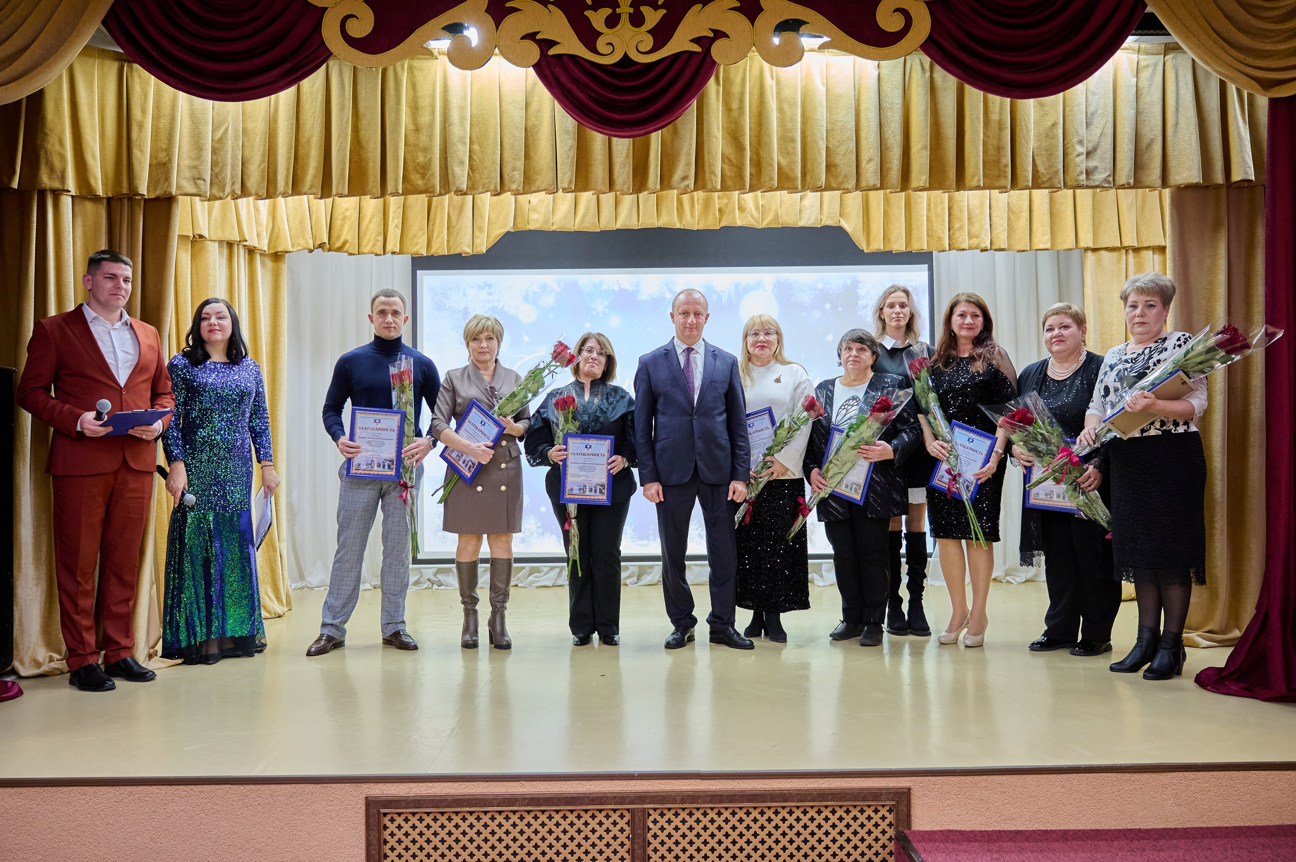 Концерт в ДК с. Виноградное. Жизнь курорта Кабардинка в фотографиях