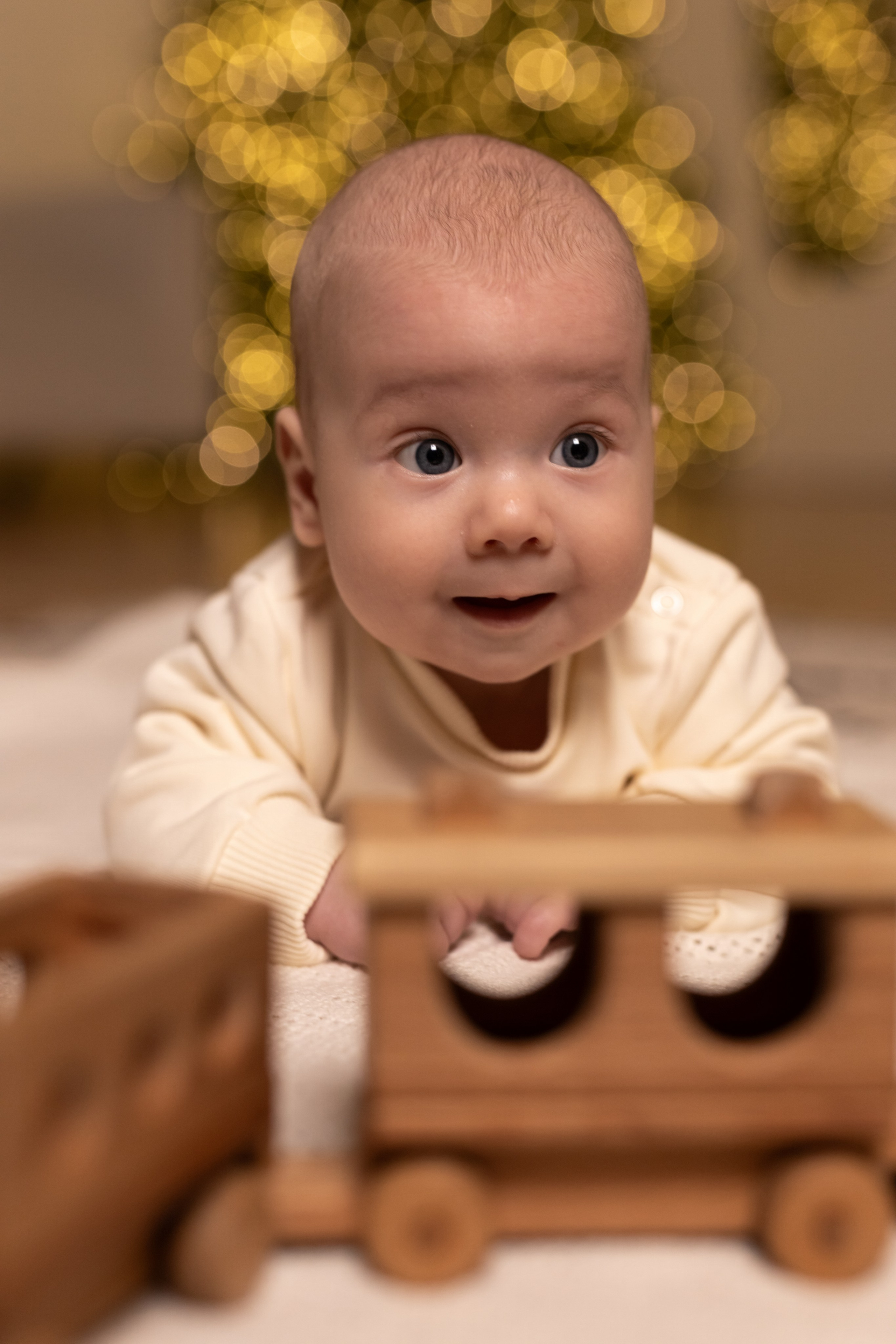 Семья с малышом (вечерная студийная). Семейный и детский фотограф в Краснодаре Элона Литвинова