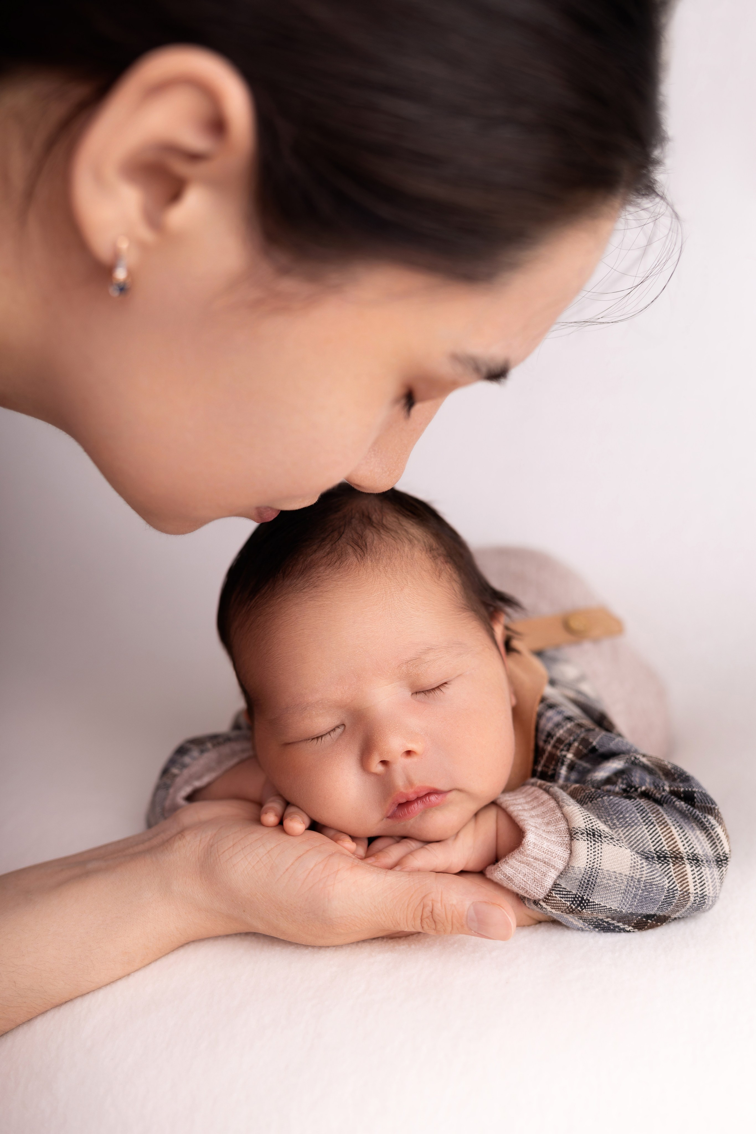 Классическая фотосессия малыша. Фотограф новорожденных малышей в Омске и Омской области Эльвира Камаева