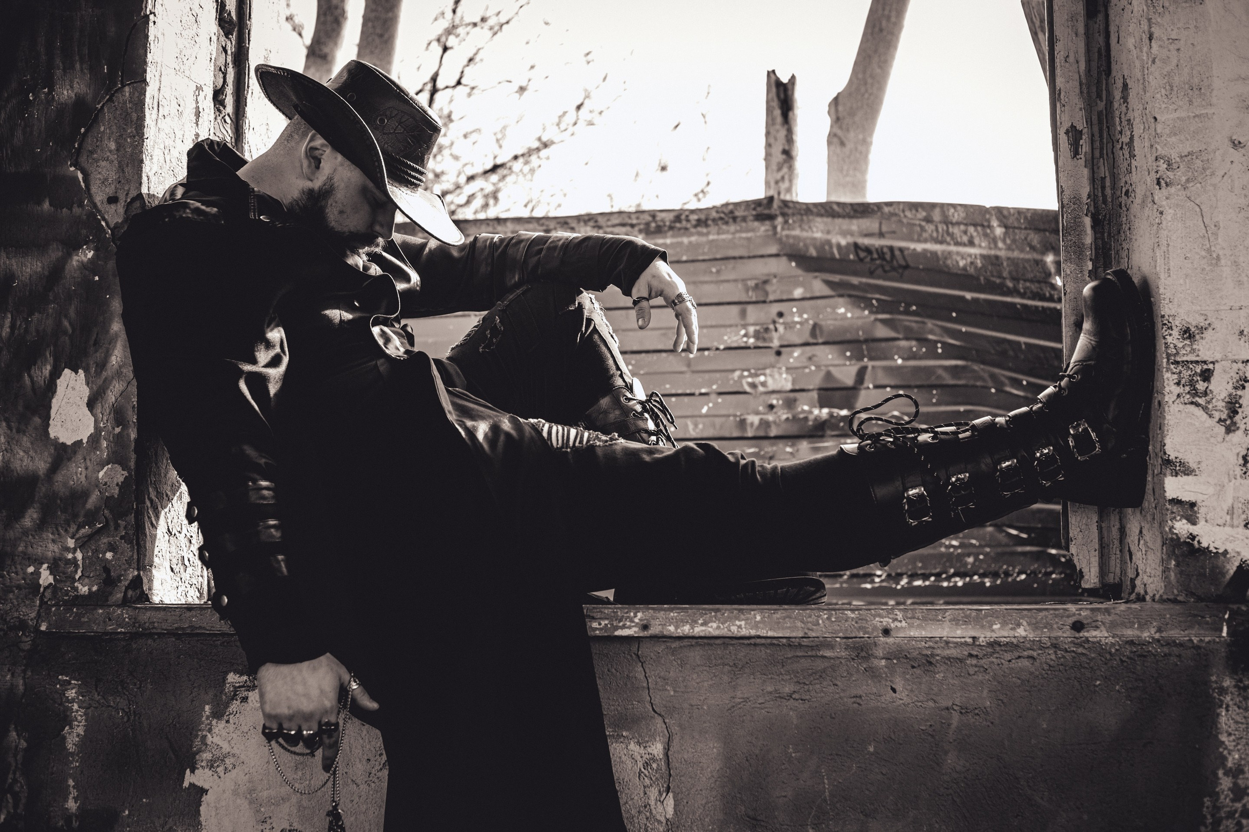 Заброшенная душа. Уличный фотограф Города N