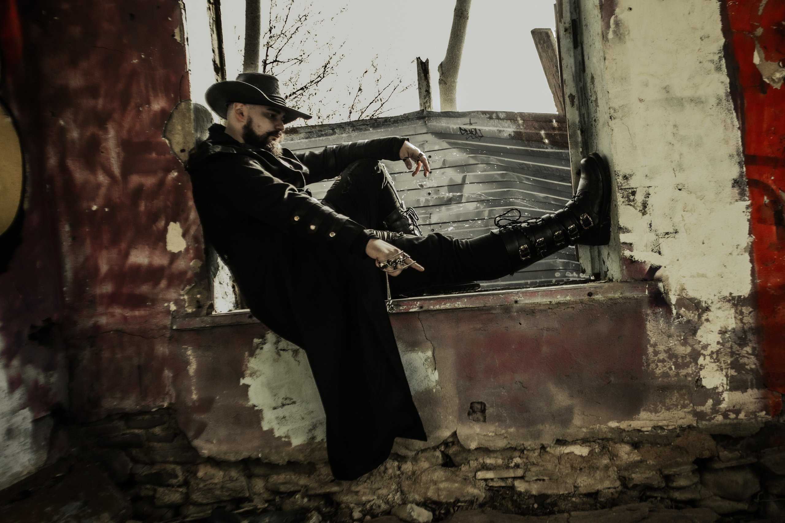 Заброшенная душа. Уличный фотограф Города N