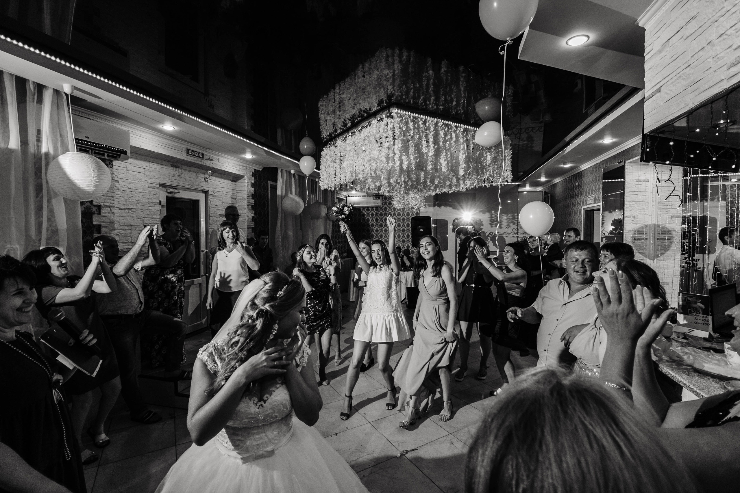 Свадебная съемка. Студия подкастов в Волгограде