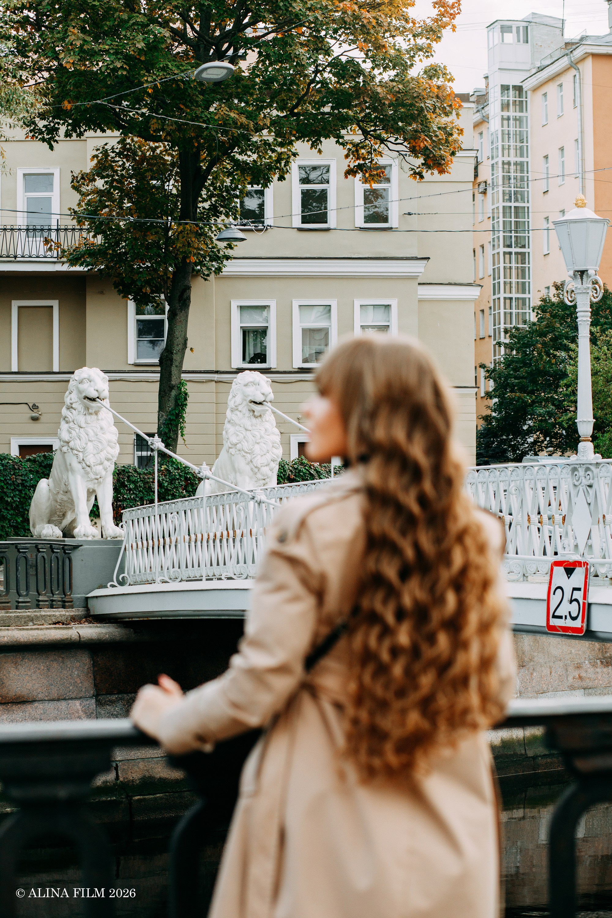 Фотопрогулка: Казанский собор, Банковский мост, Львиный мост, Мариинский театр. Фотограф в Санкт-Петербурге Alina Film
