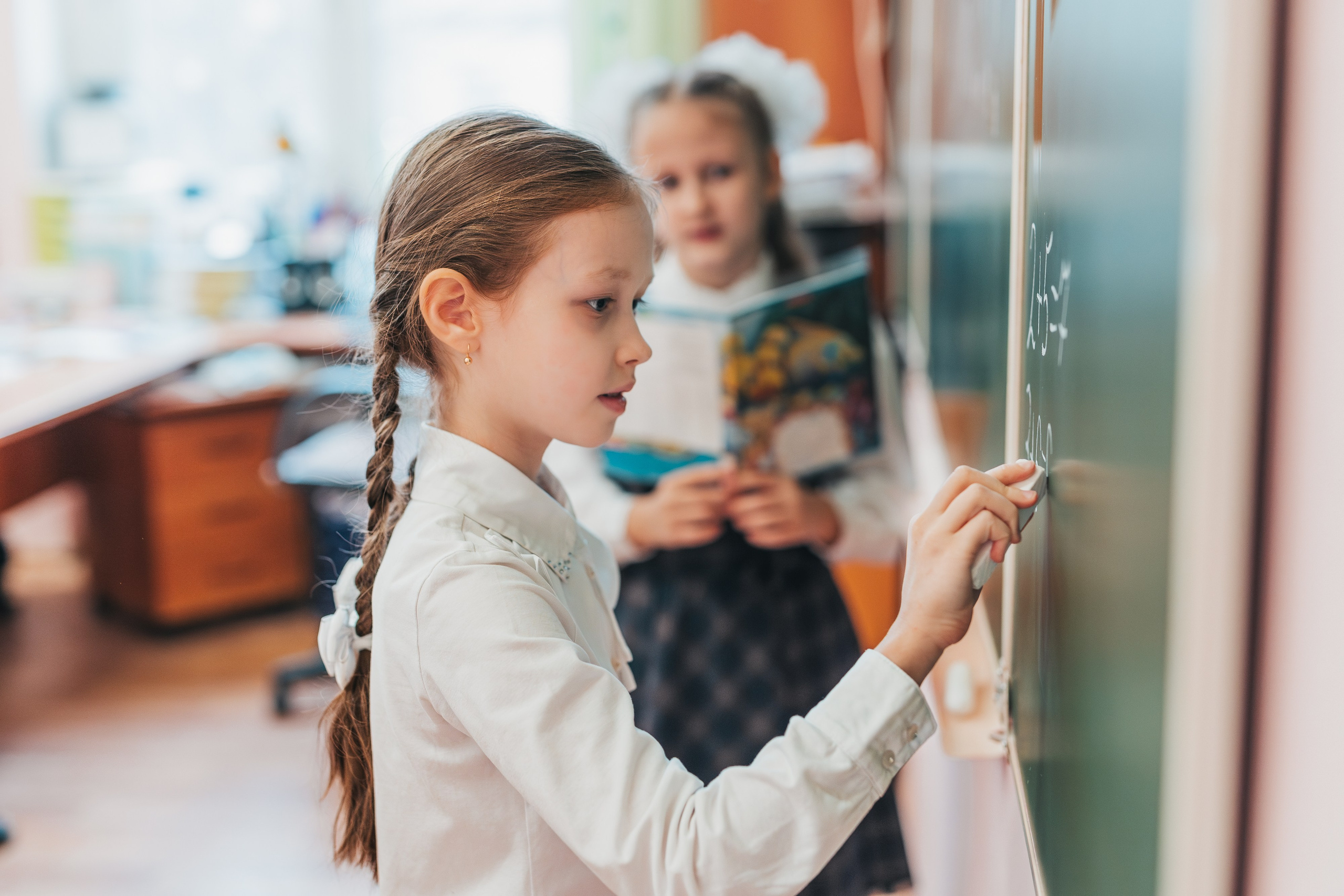 2 класс. Школьные альбомы и альбомы для детского сада. Юлия Осипова. Москва