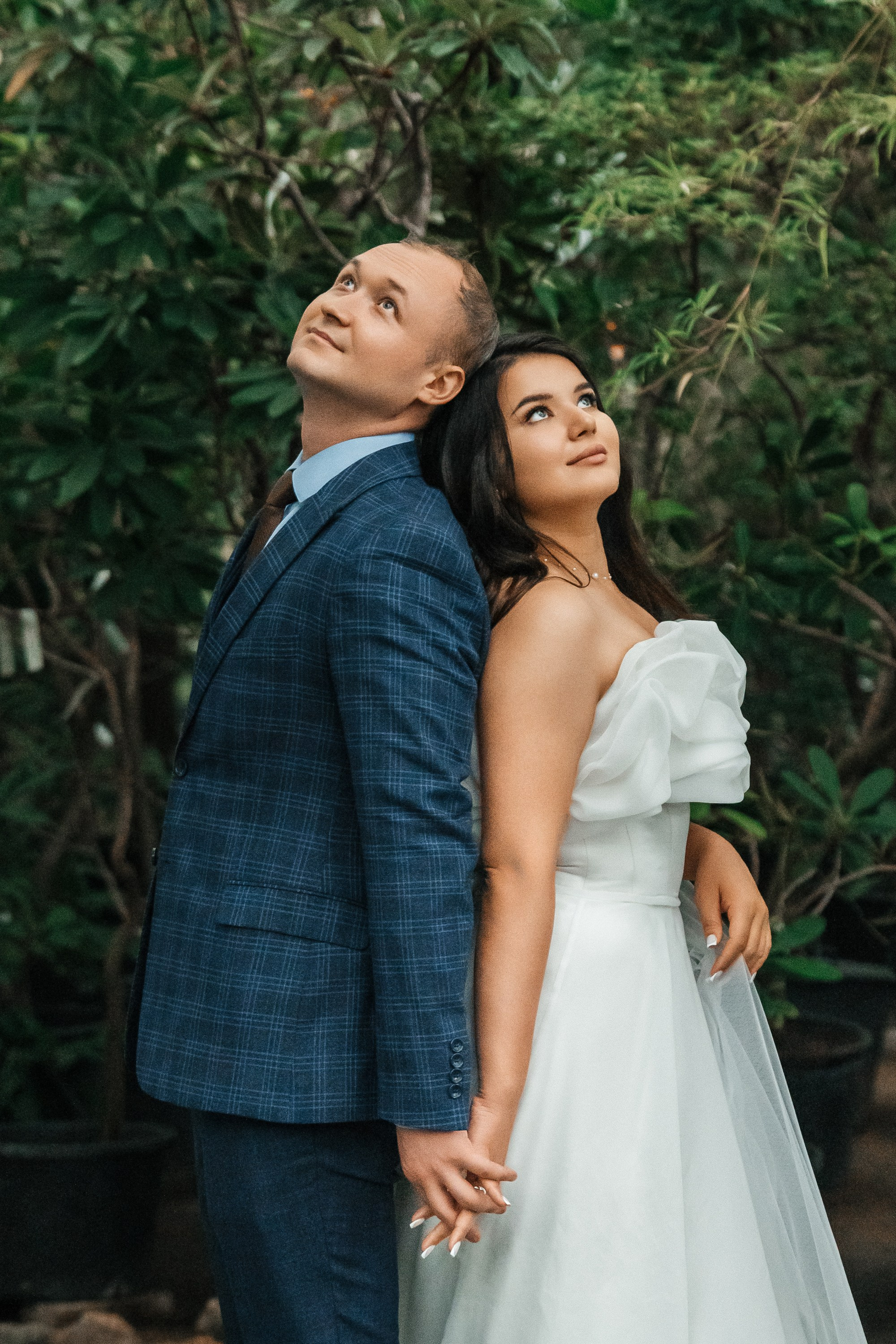 Свадебная фотосессия в оранжерее Ботанического сада им. Цицина. Свадебный и репортажный фотограф-видеограф Москва и Московская область