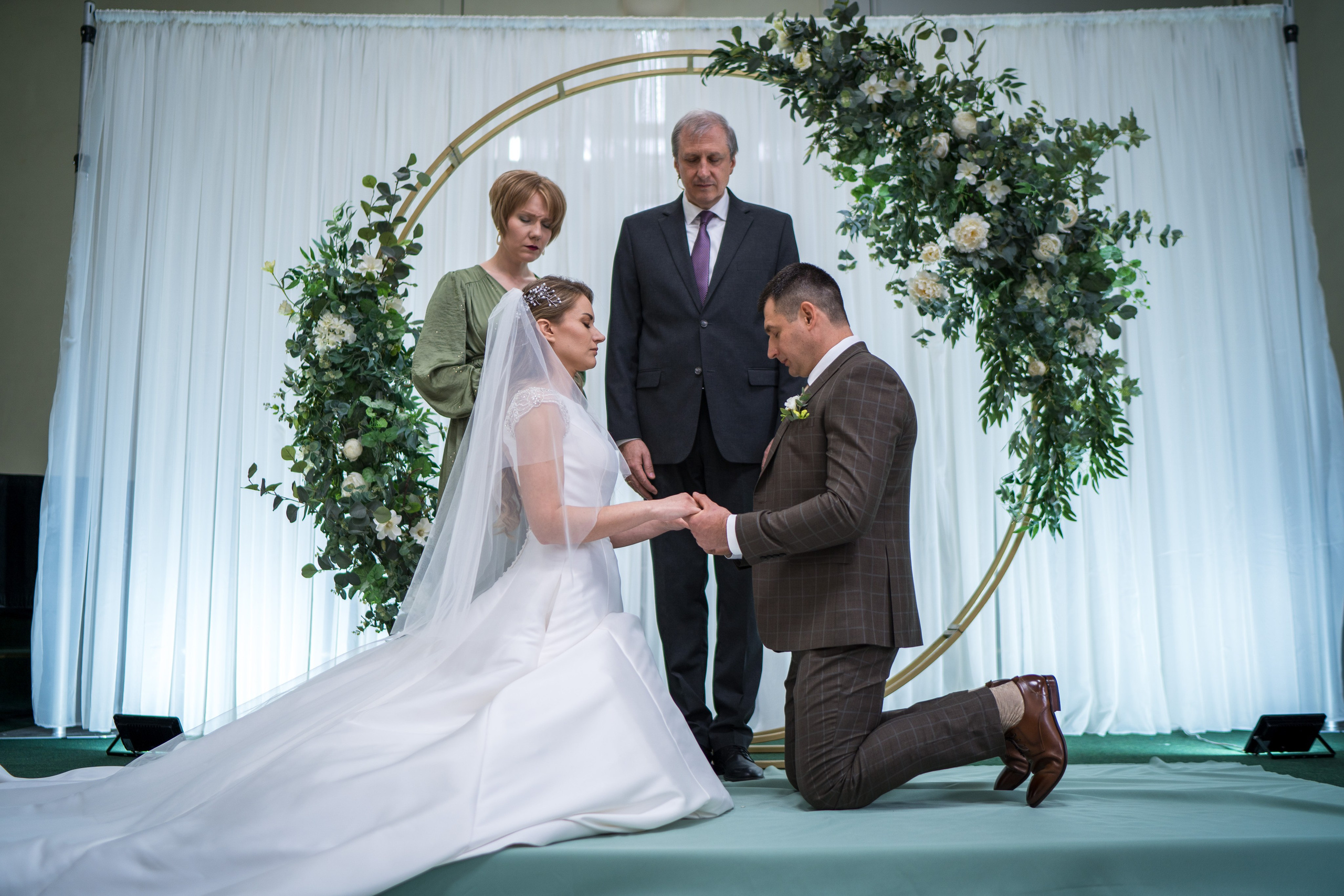 Фотосъемка венчания в Москве. Каталожная и промышленная съемка в Москве Александр Плонский