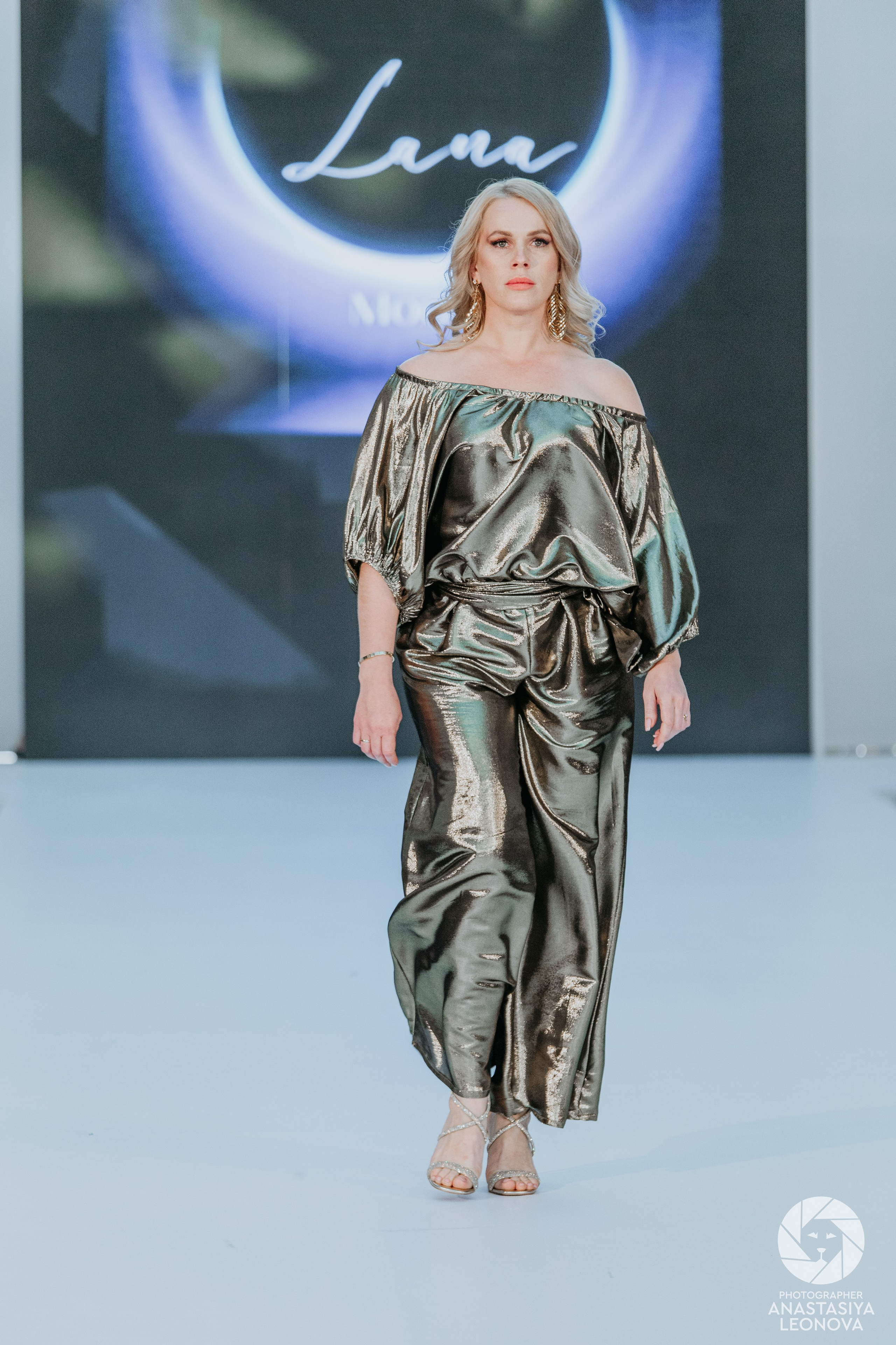 Fashion Week Türkiye [spring, 2025]. Anastasia Leonowa