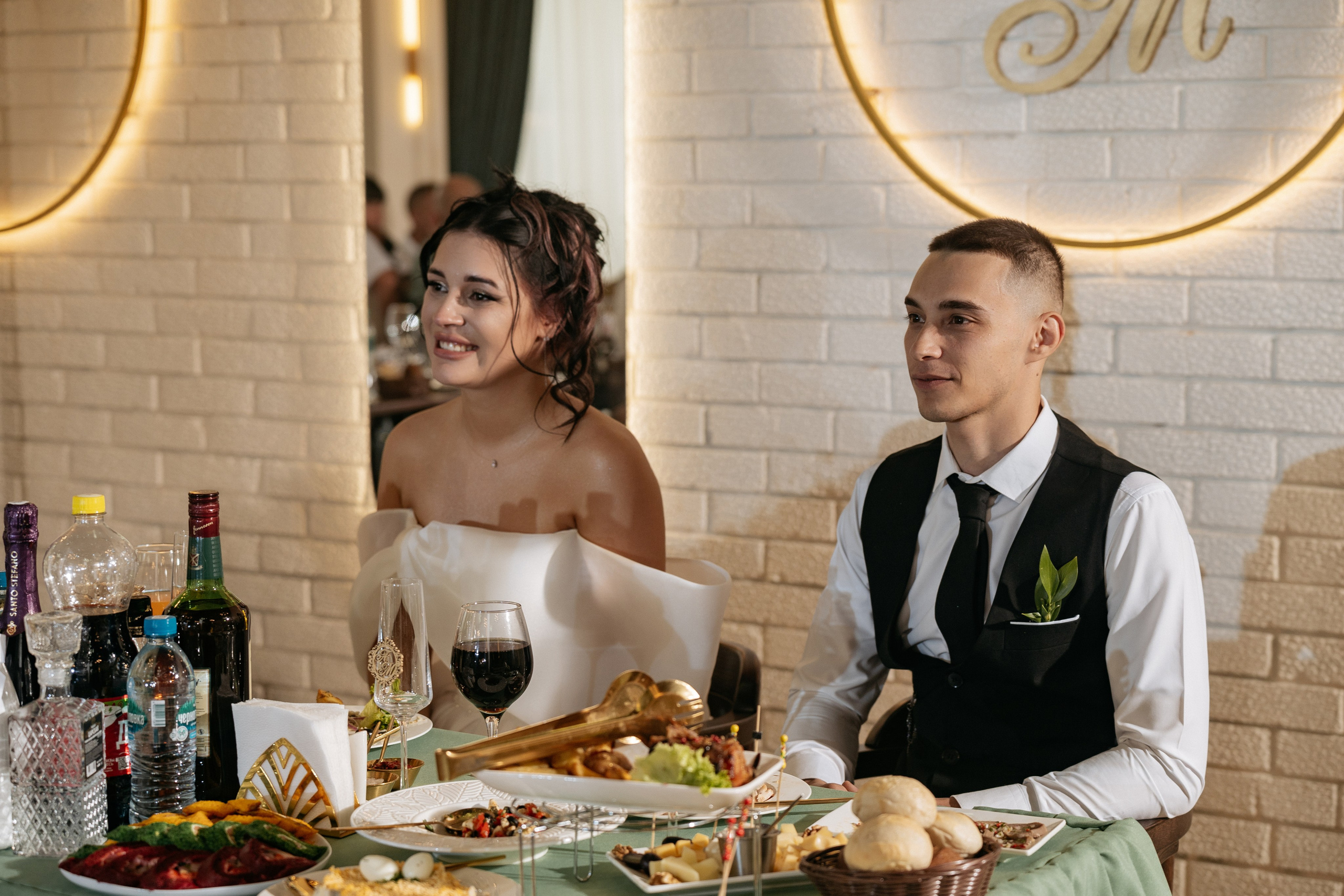 Свадебная фотосессия и репортажная съёмка банкета. Артём и Тата — фотограф Анапа, Темрюк, Геленджик, Абрау-Дюрсо, Новороссийск, Голубицкая, Краснодар