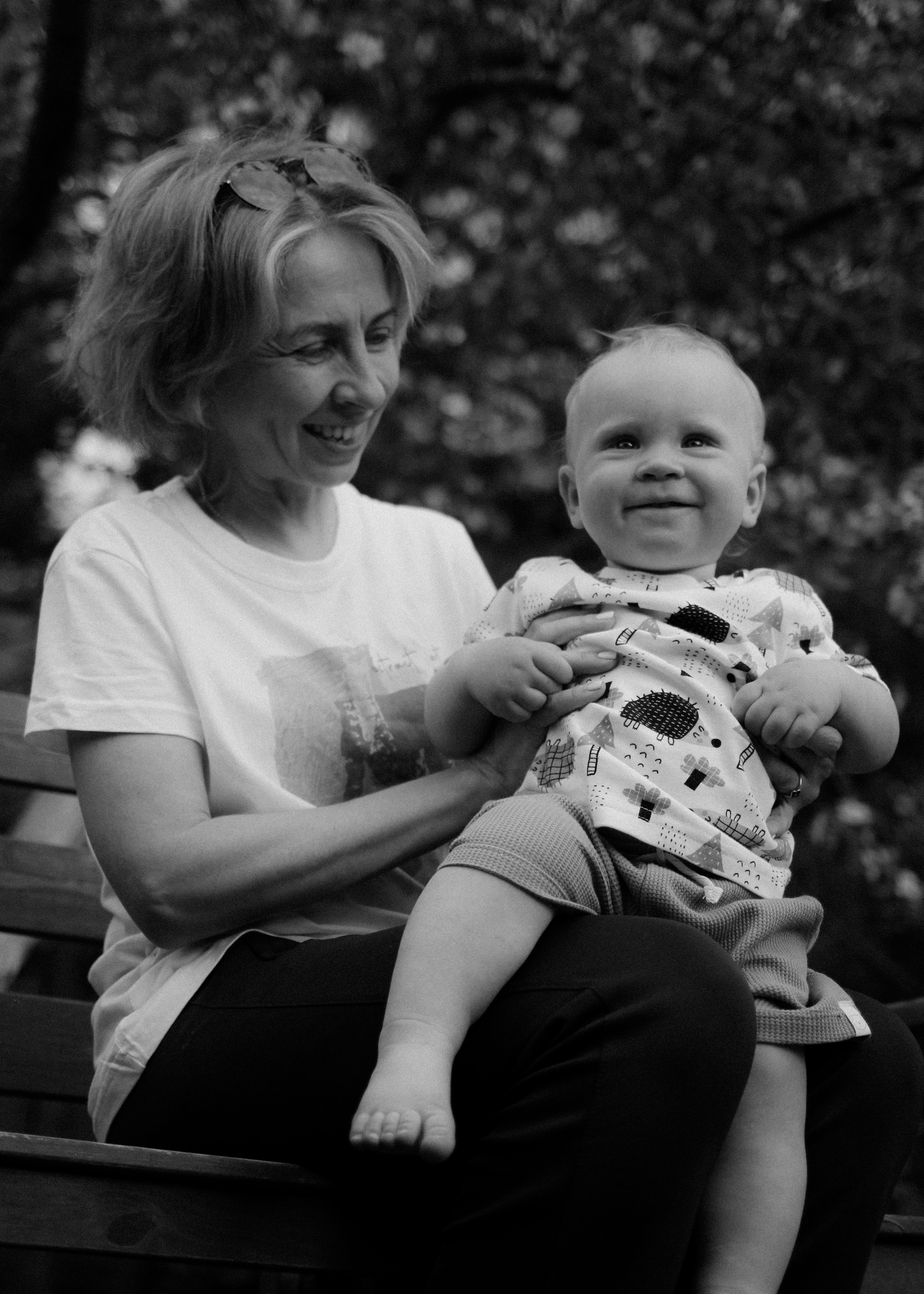 Бабушка Ира, мама Даша и маленький Ваня. Александра Крашевская. Портретный фотограф в Москве и Санкт-Петербурге