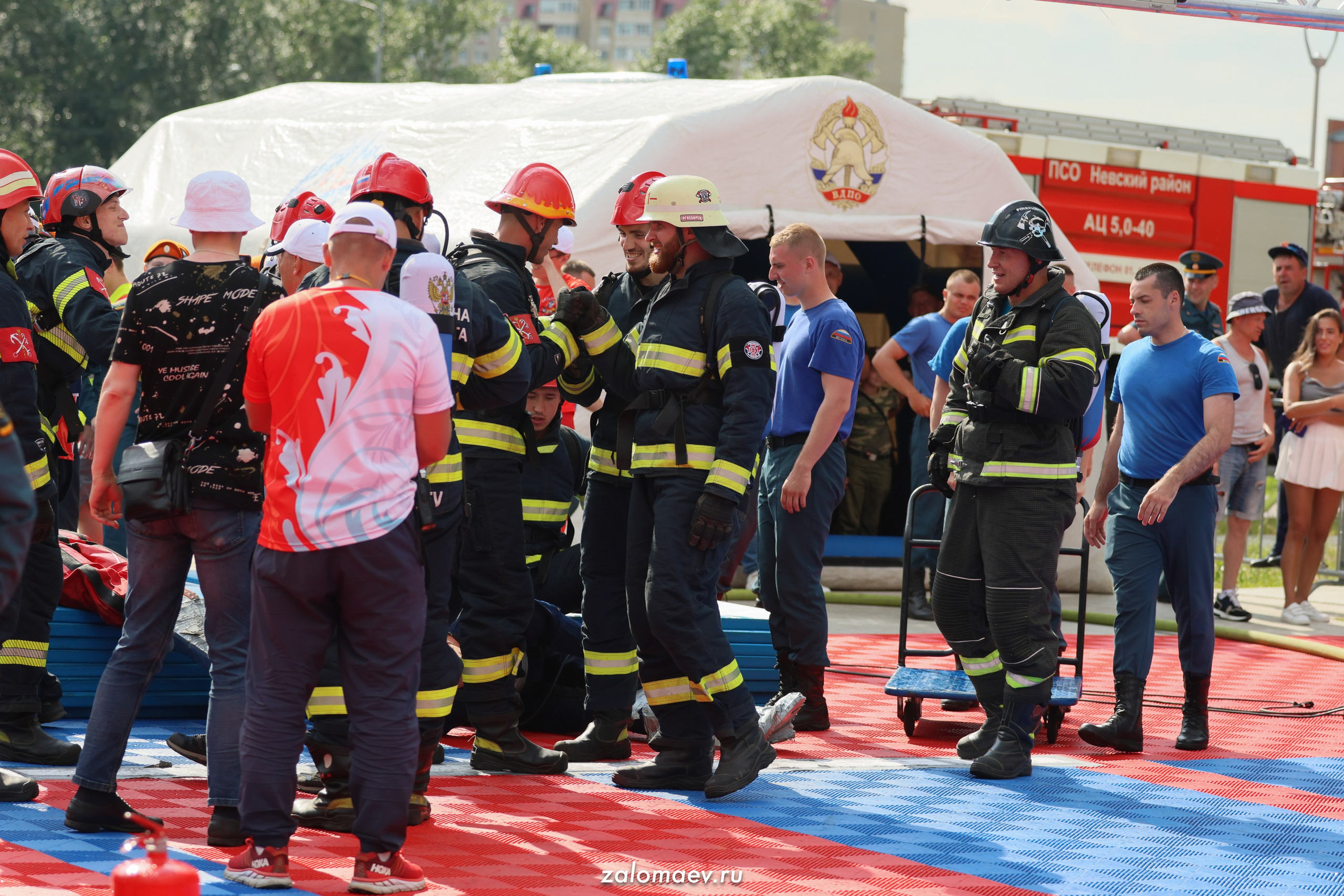Сильнейший пожарный. Фотограф Александр Заломаев