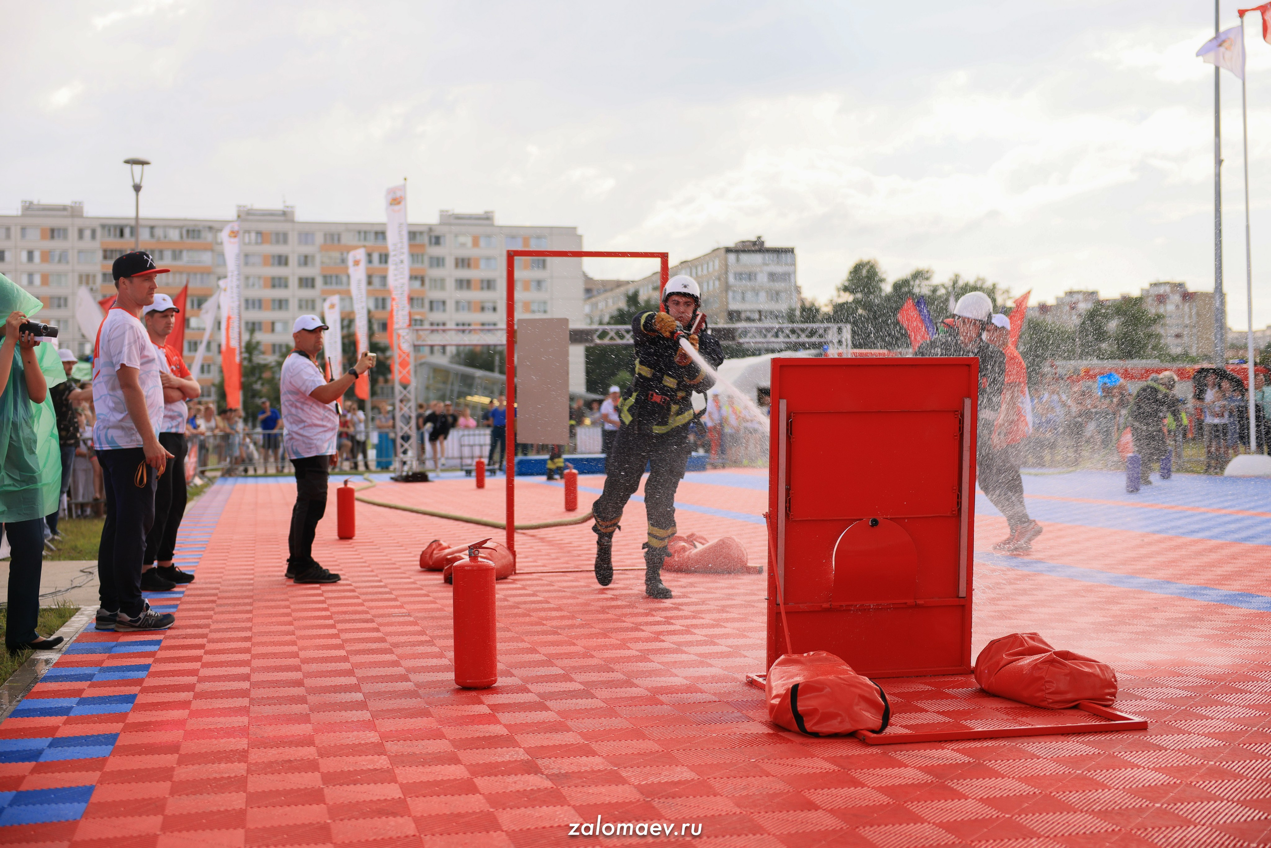 Сильнейший пожарный. Фотограф Александр Заломаев