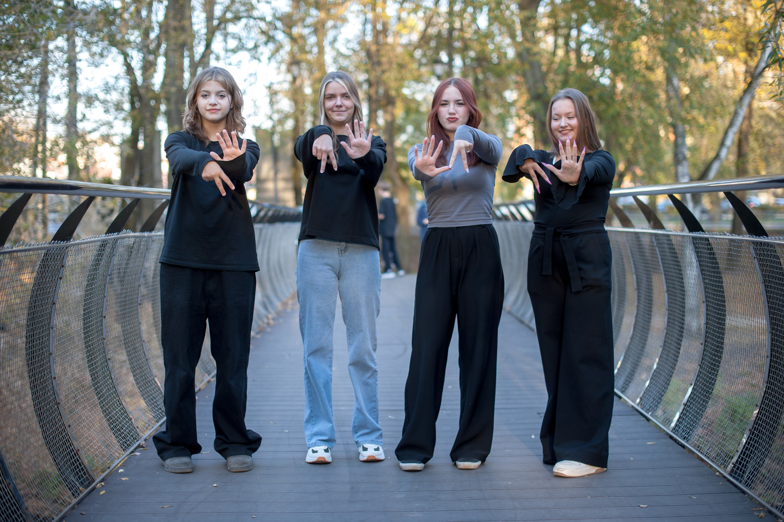 9,11 класс улица. Выпускной альбом Чехов, Подольск, Москва