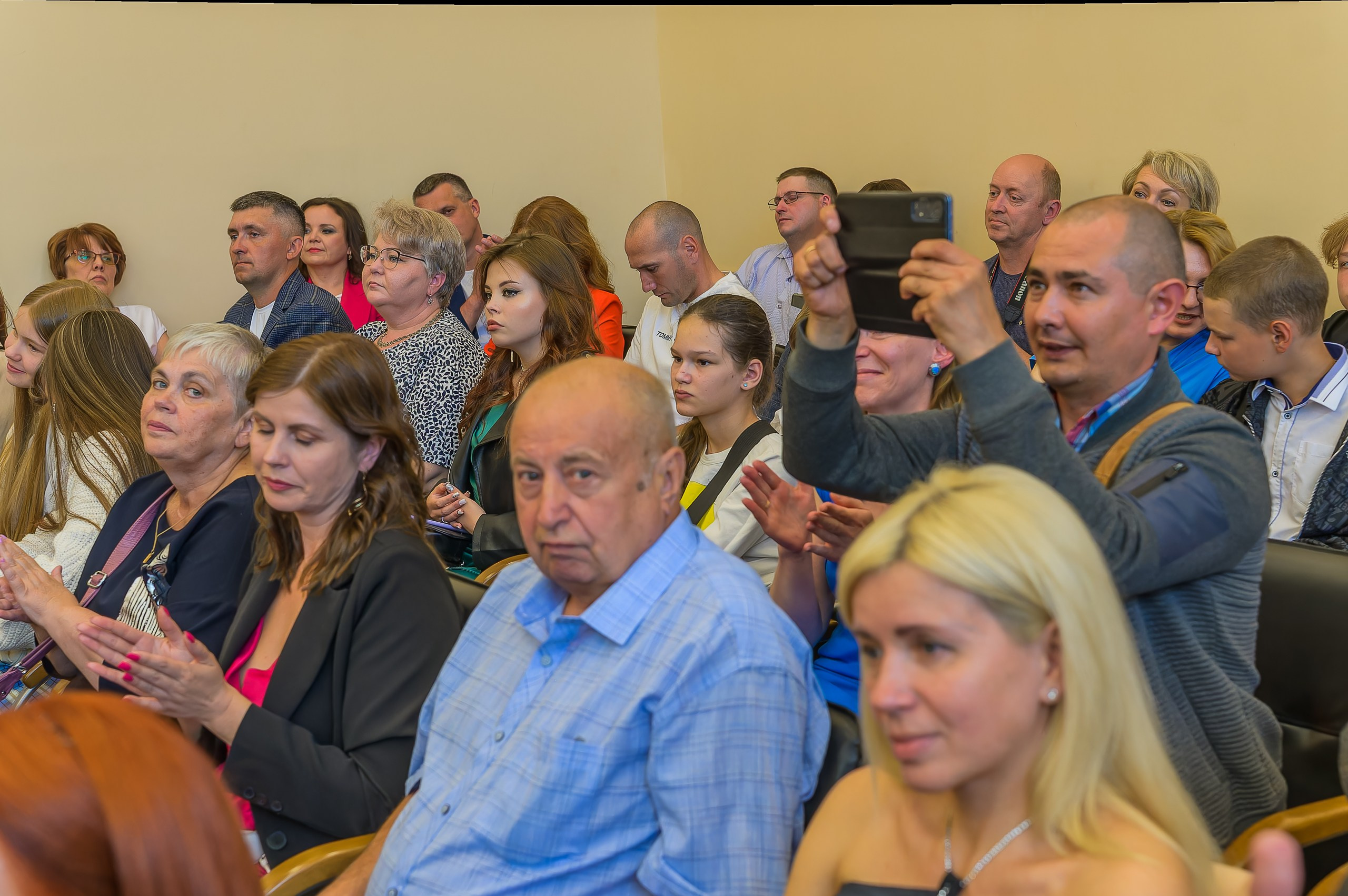 Выпускной МБОУ «СОШ № 34». Фотограф в Кемерово Владислав Шульц