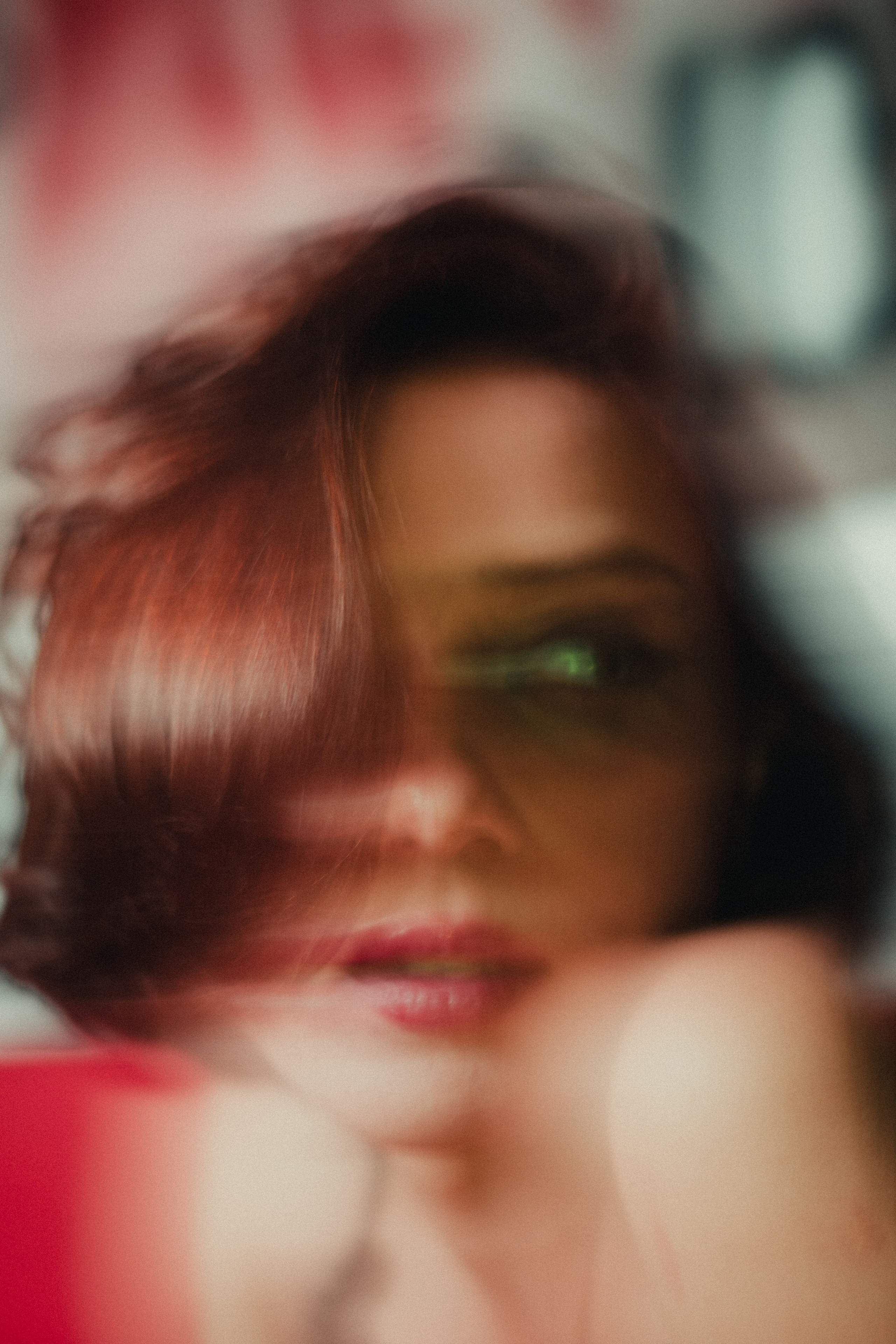 Des millions pour vos bombes des miettes pour nos vies. Фотограф Париж / Photographer Paris