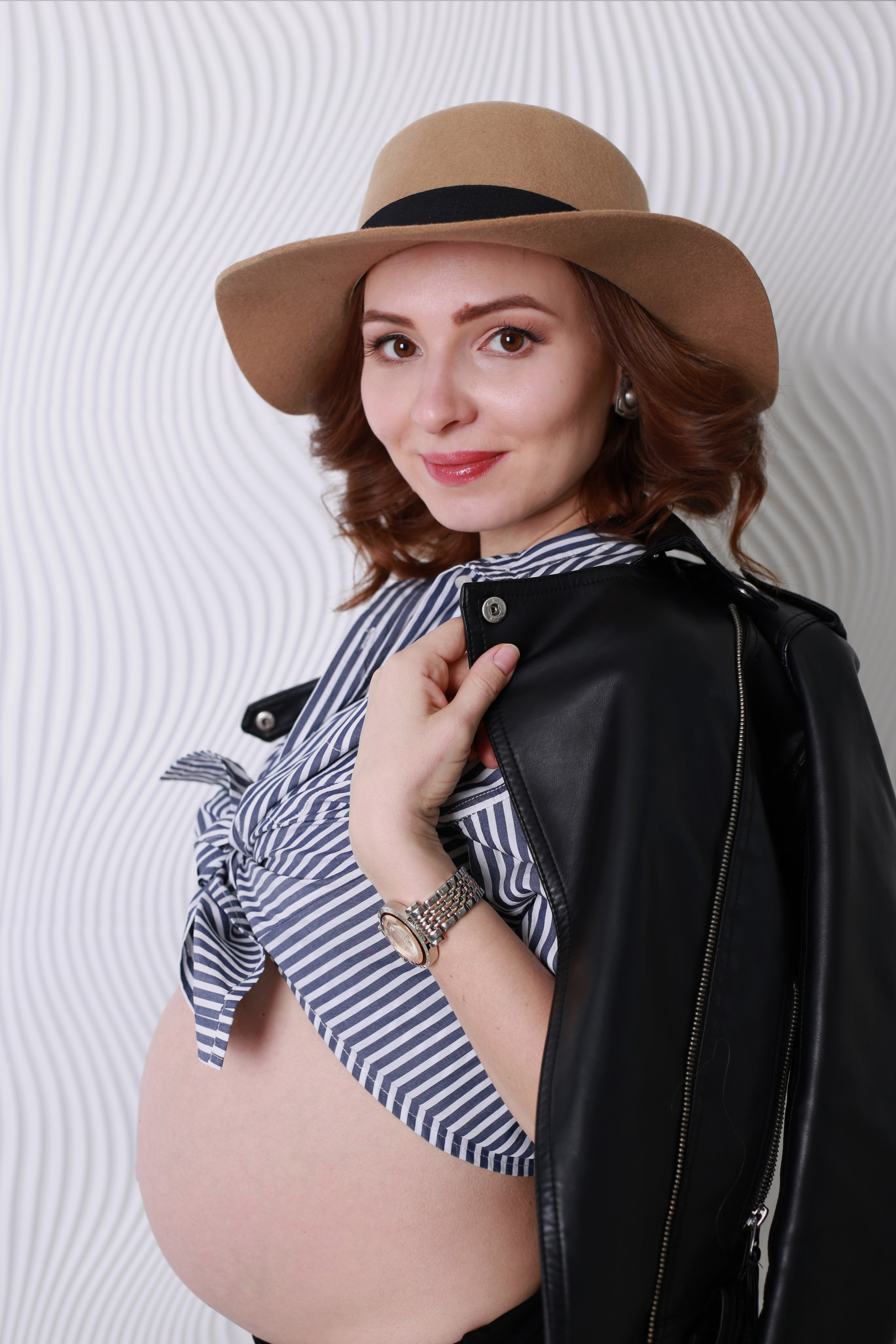 Беремненая фоотсессия в Green Photostudio. Семейный фотограф в Москве и МО Варвара Шаранова