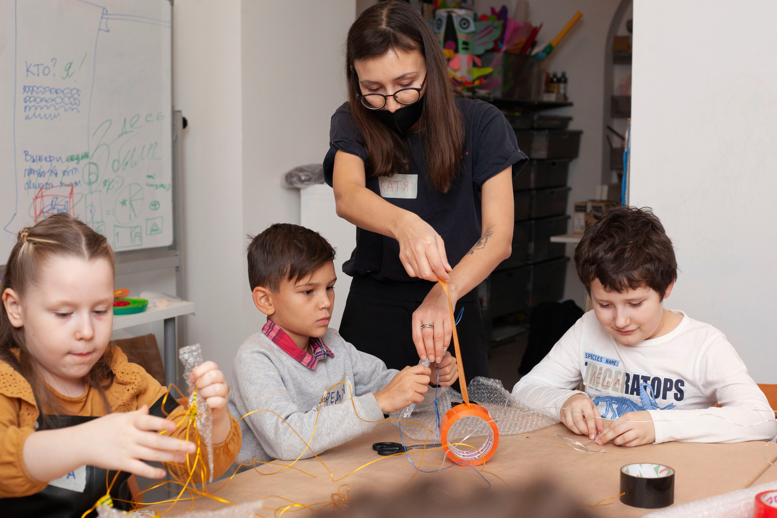 Детский мастер-класс в ММОМА. Stanislav Baryshev — People. Emotions. Atmosphere