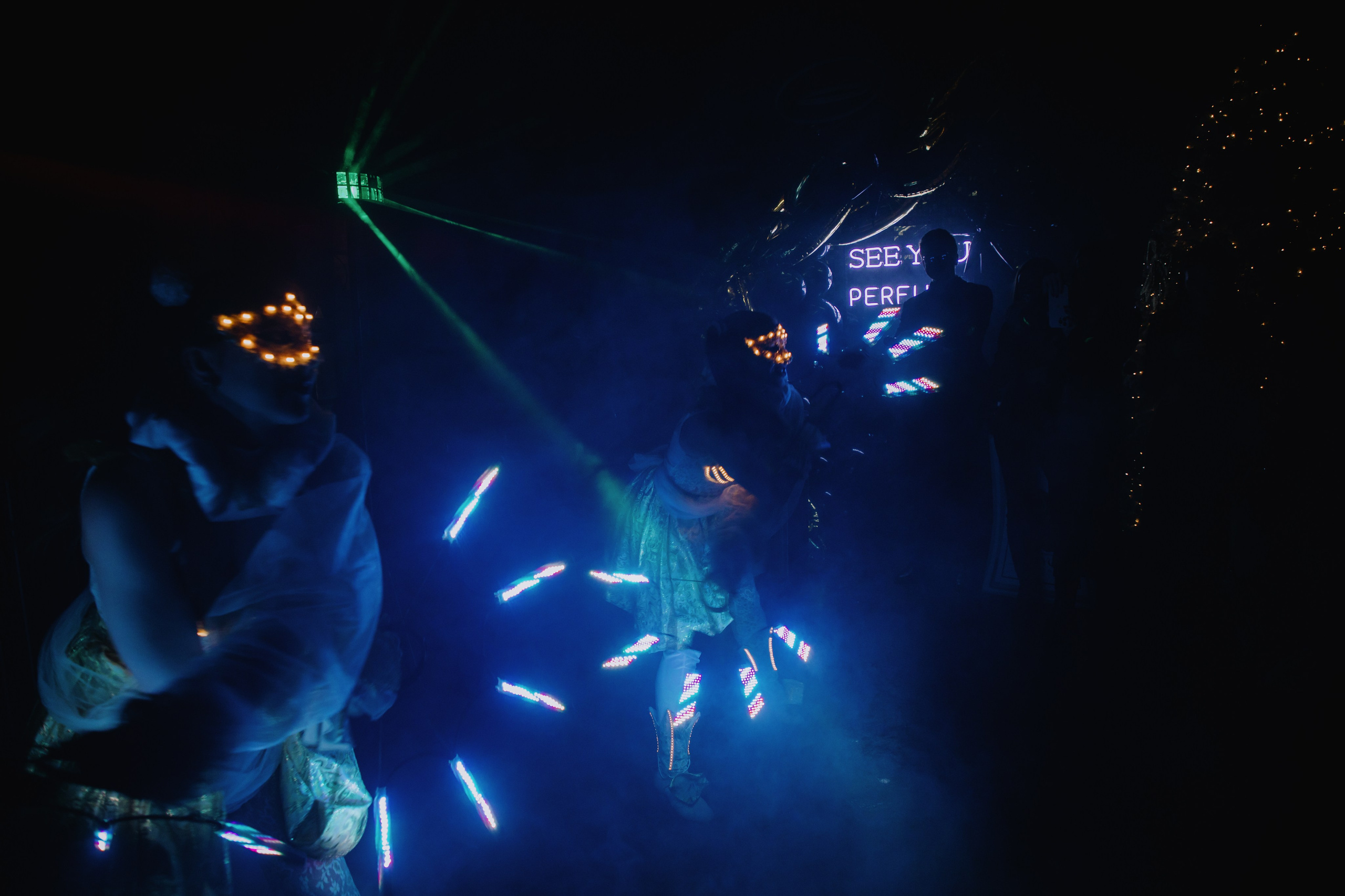 See `You Perfume. Фотограф в Москве и Санкт-Петербурге Дарина