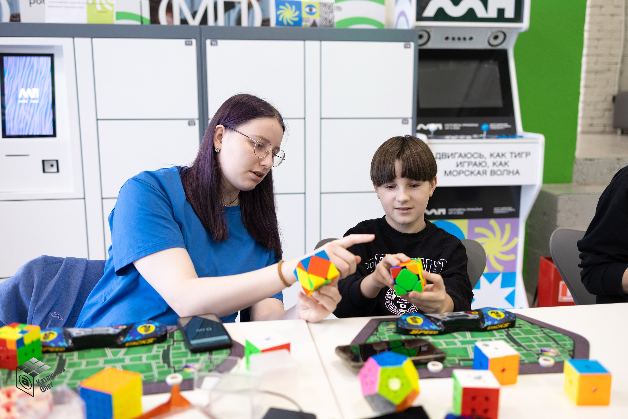 Мастер-классы по скоростной сборке кубика Рубика. Олег Катакинов| Репортажный фотограф в городе у моря (Владивосток)