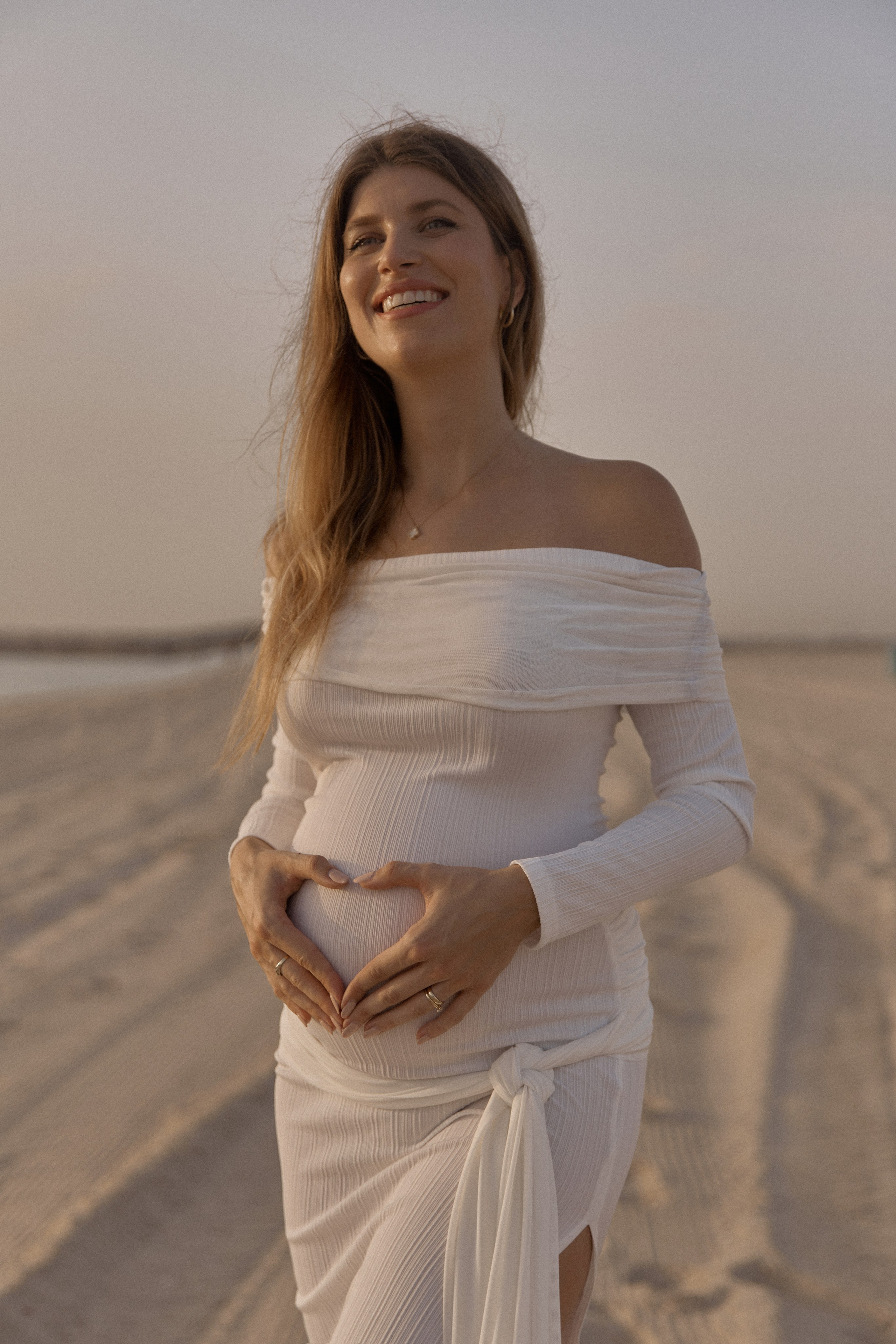 Stunning Pregnancy Photography Dubai | Timeless Shots