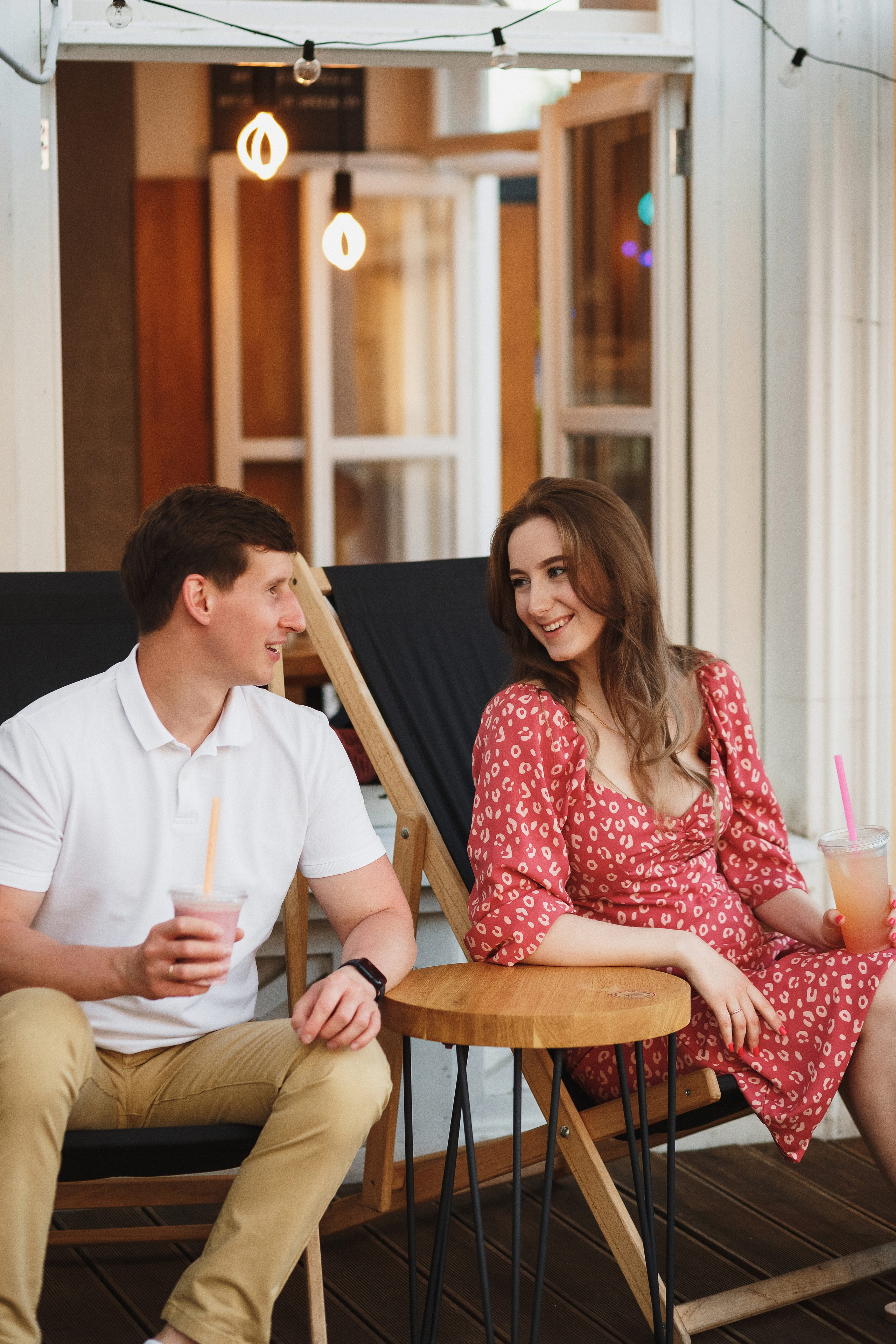 Романтика на улице Петровская в Таганроге: Денис и Аня. Свадебный и семейный фотограф в Таганроге Бакарюк Антон