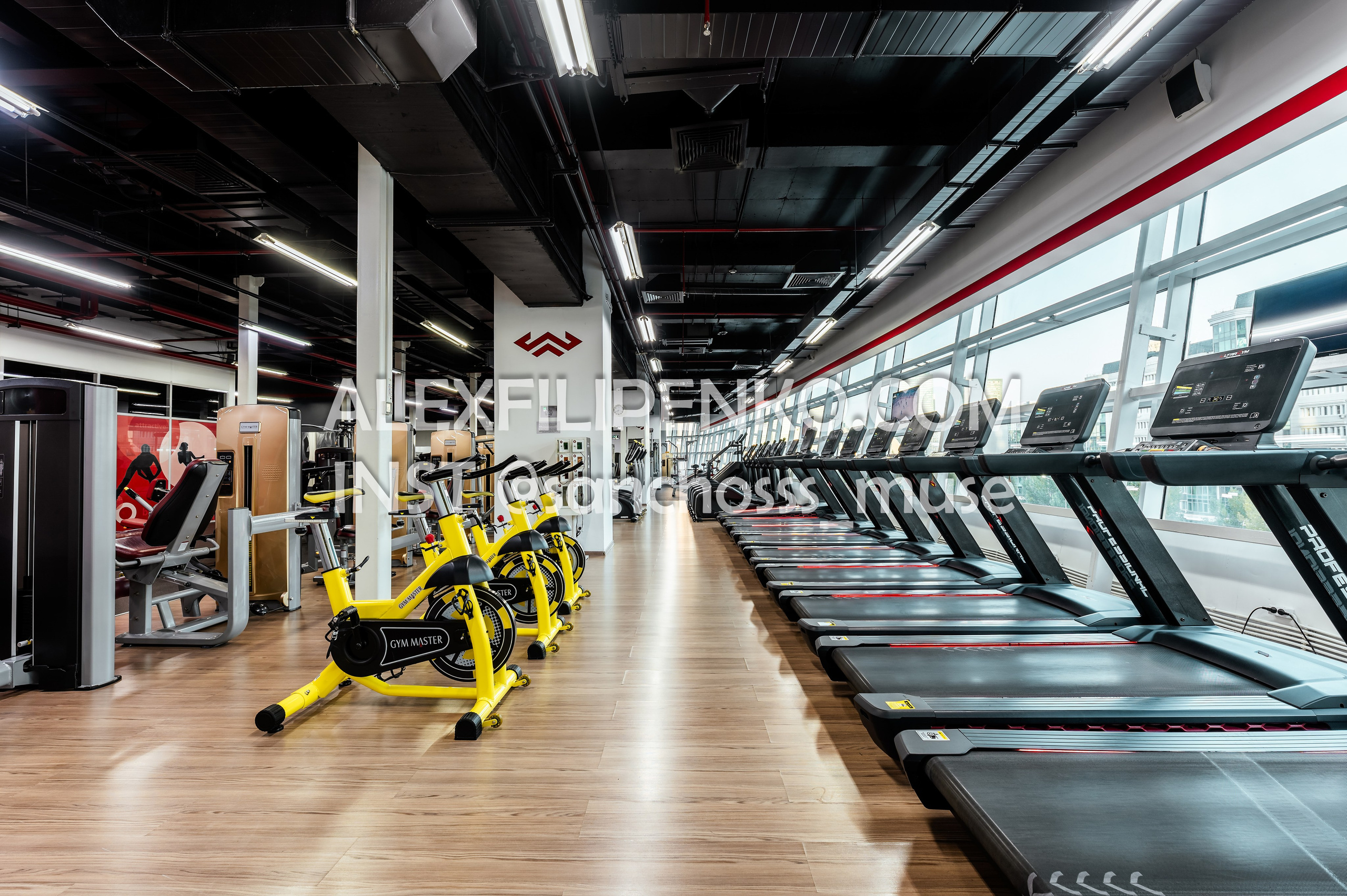 WORKOUT Достык 18. Фотограф интерьера недвижимости и архитектуры в Астане