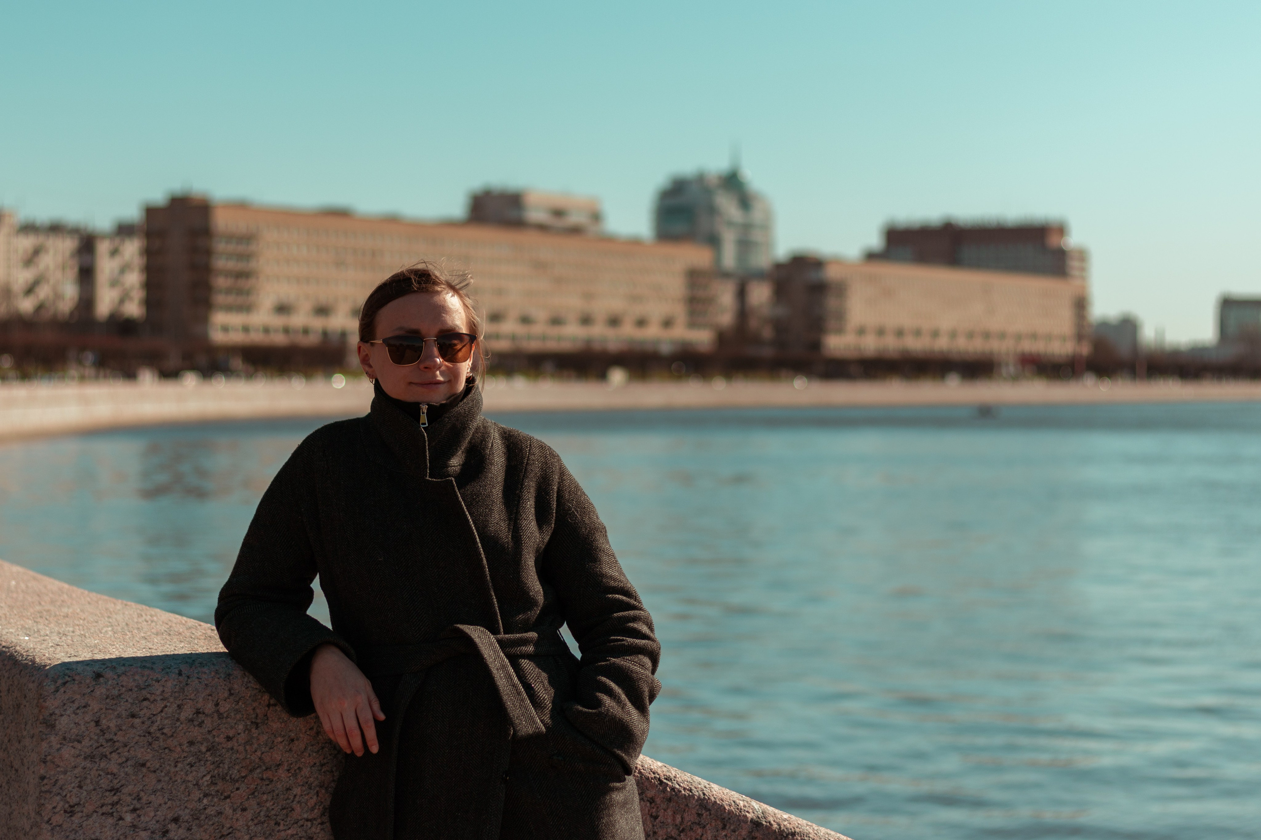 Уличная фотосессия в Санкт-Петербурге. Удачин Артём | Портретный фотограф в Санкт-Петербурге | Репортажная съёмка