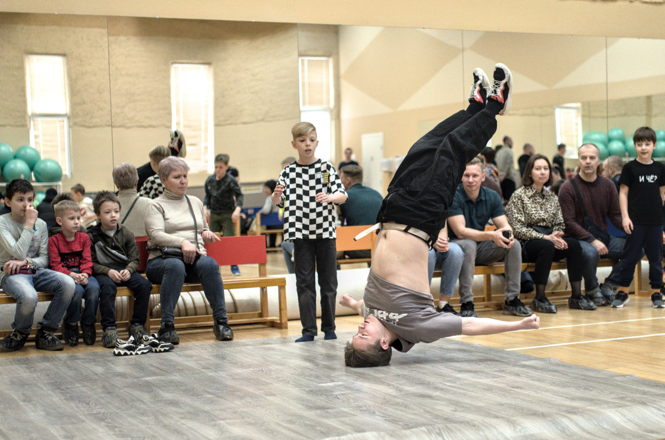 Брейк-данс. Фото детских спортивных мероприятий и всякое интересное через объектив