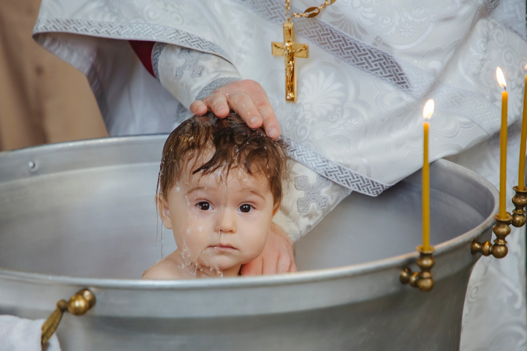 Таинство крещения, трогательные моменты, фотограф Денис Дорфф. Фотограф крещение венчание в Петербурге! Помогает подобрать храм и посоветовал душевного батюшку в СПб