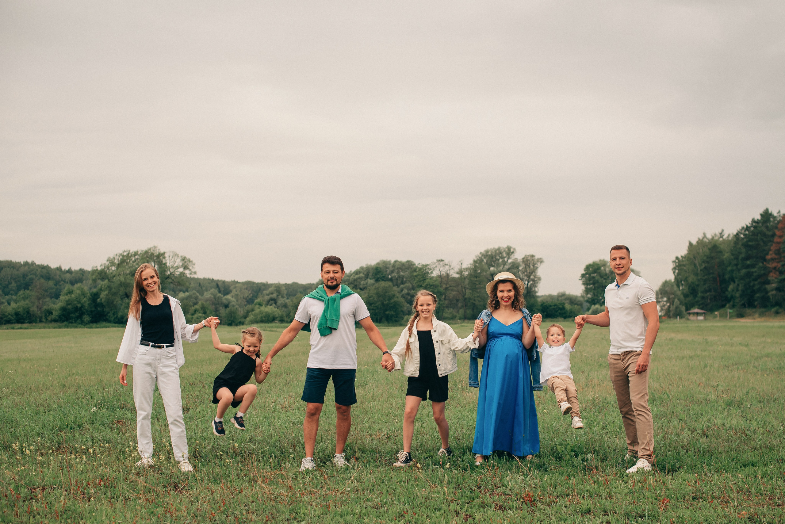 Семейная фотосессия на природе. Семейный и детский фотограф в Обнинске, Калуге, Москве