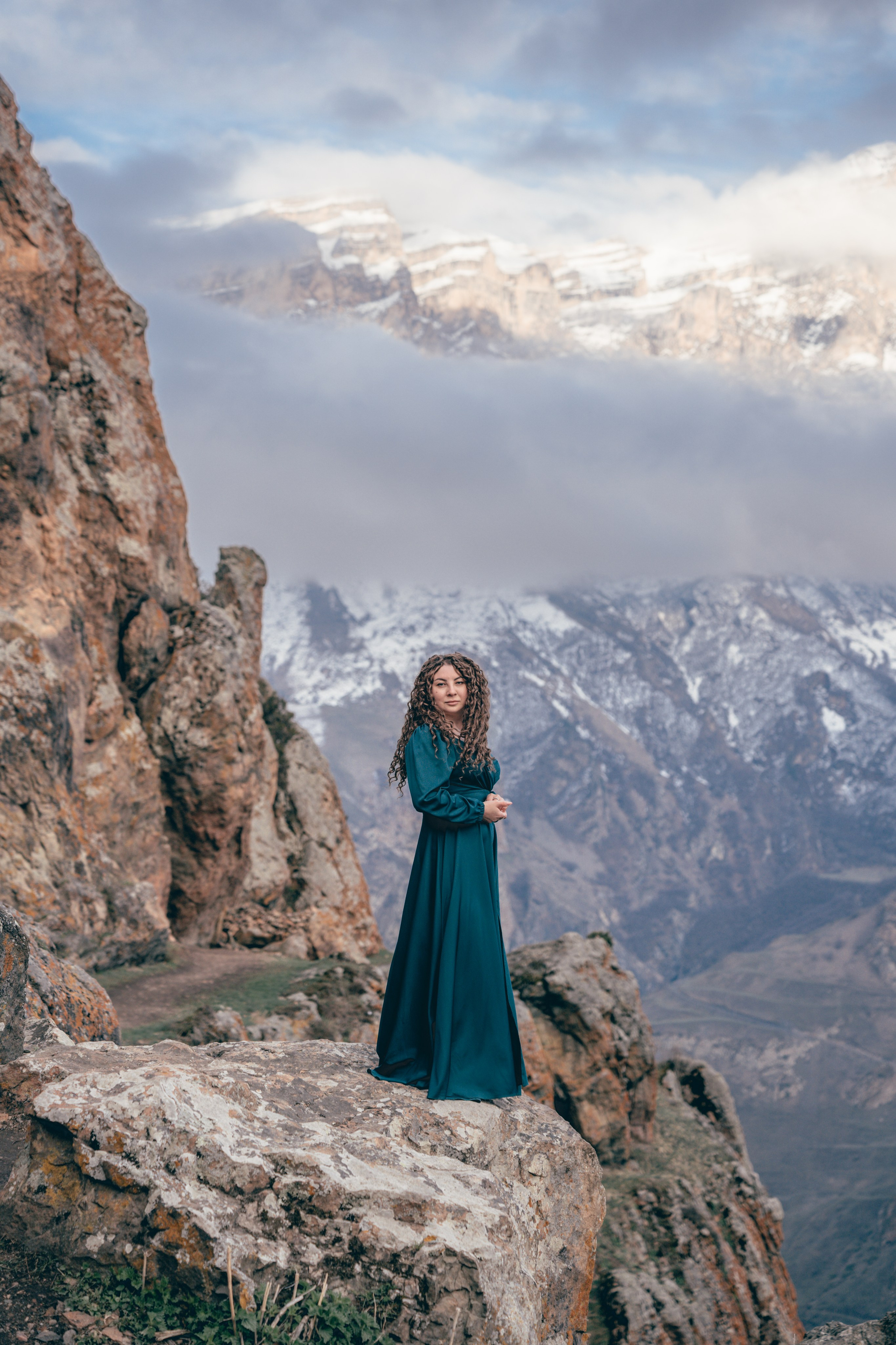 Съемка для брендов одежды КМВ Пятигорск, Железноводск, Ессентуки, Кисловодск Архыз Домбай Фотосессия. Фотограф КМВ|ГОРЫ Пятигорск Железноводск Ессентуки Кисловодск Домбай Архыз Эльбрус