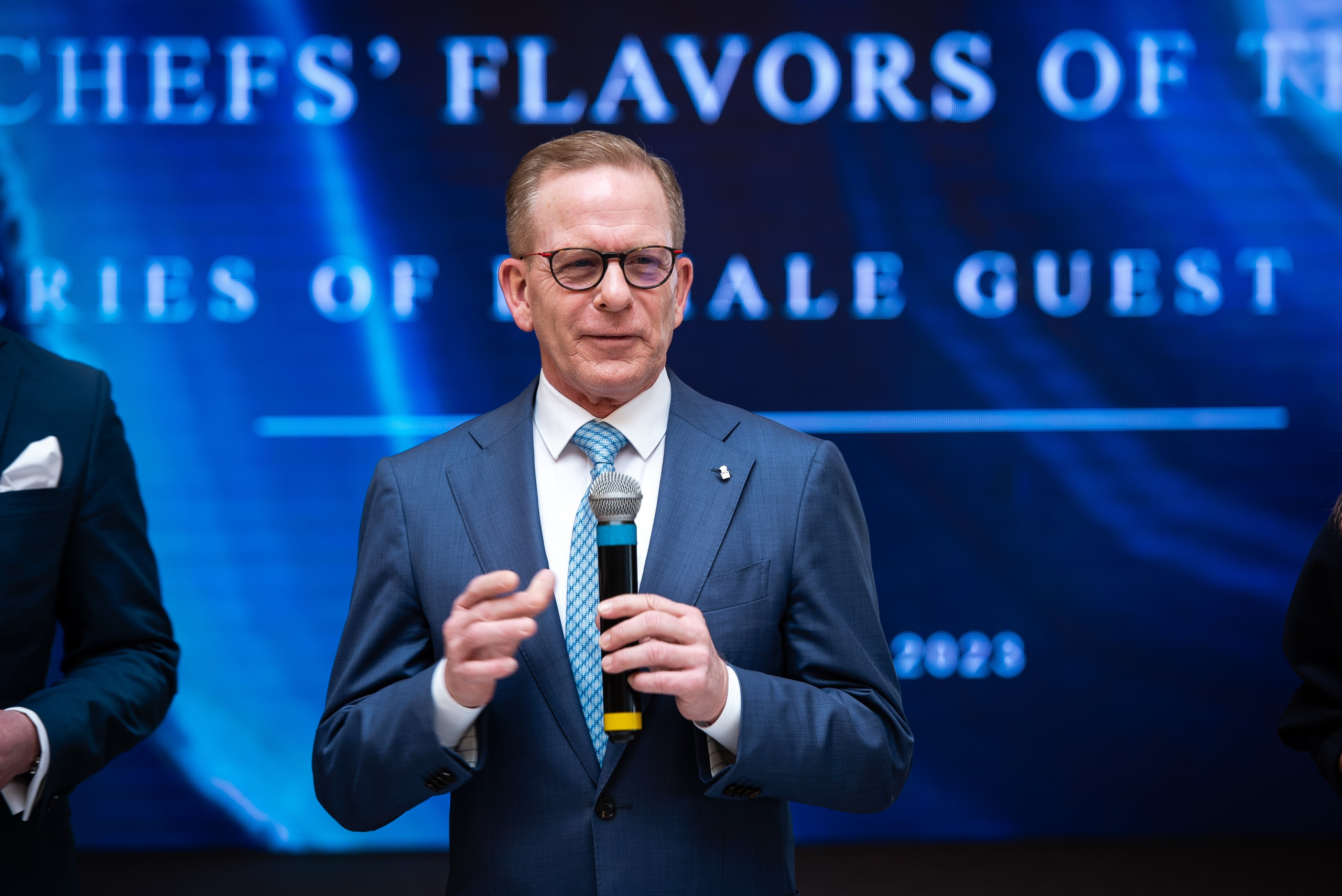 Деловой репортаж. Профессиональный фотограф в Алматы Влад Семёнов