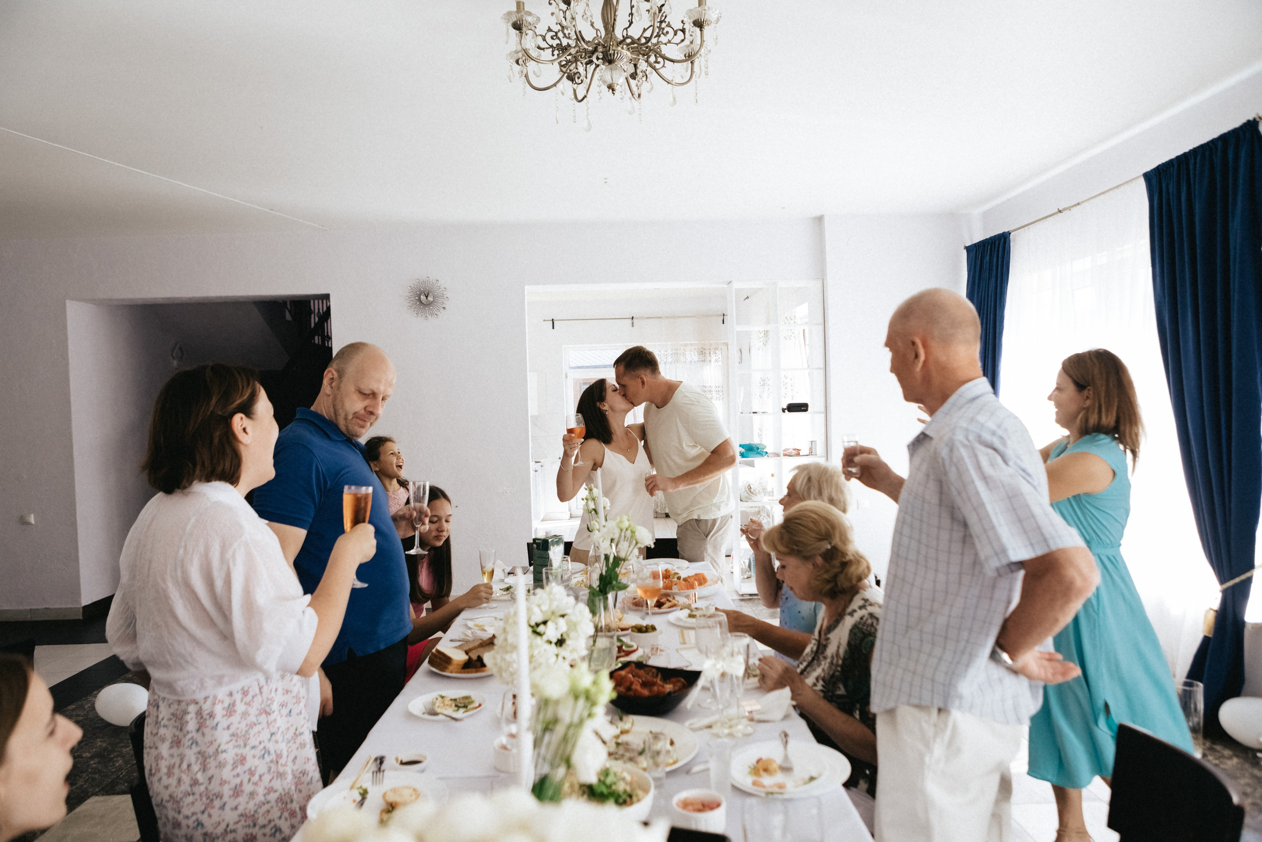 Лиза и Сережа. Роспись и тусовка в коттедже. Свадебный и портретный фотограф в Москве Анастасия Масюк