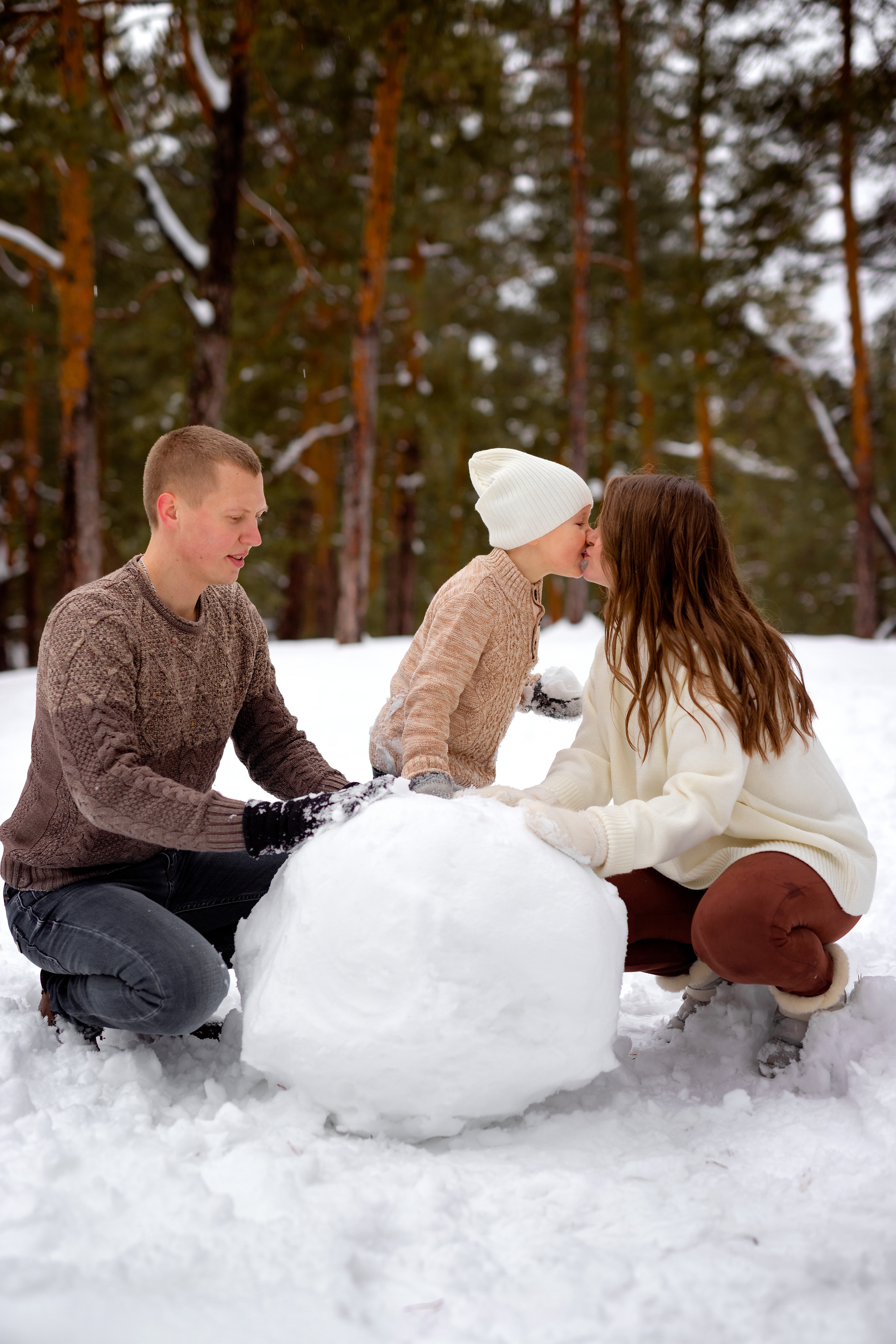 Семейный снеговик. Фотокомпания «Алые паруса» выпускные альбомы Москва и МО